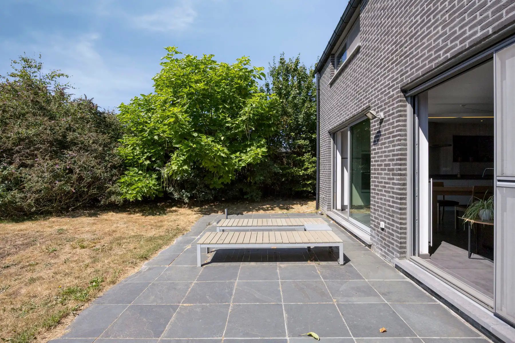 Instapklare HOB met 5 kamers + bureau, en aangename tuin! foto 28