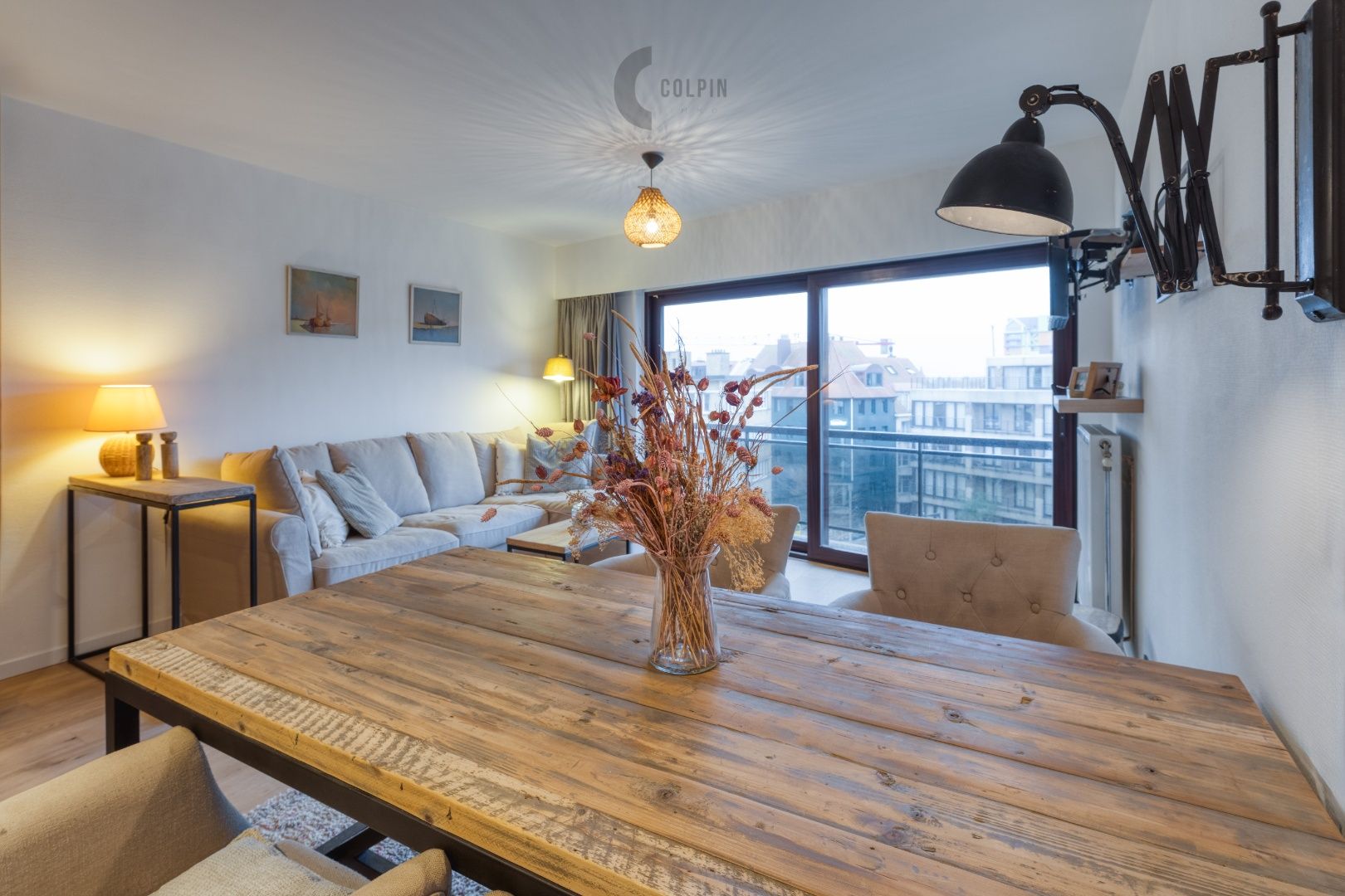 Instapklaar appartement met zonnig terras vlakbij de Zeedijk te Knokke-Heist! foto 5