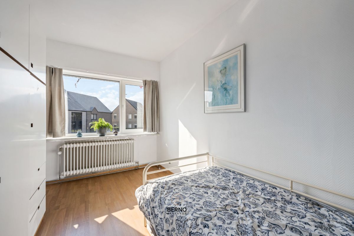 Ruime en energiezuinige woning op groot perceel foto 16