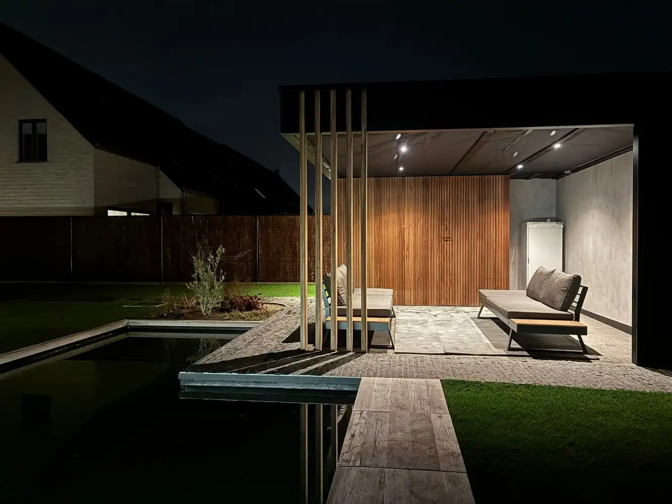 Exclusieve, recente nieuwbouwwoning met 5/6 slpks + tuin! foto 25