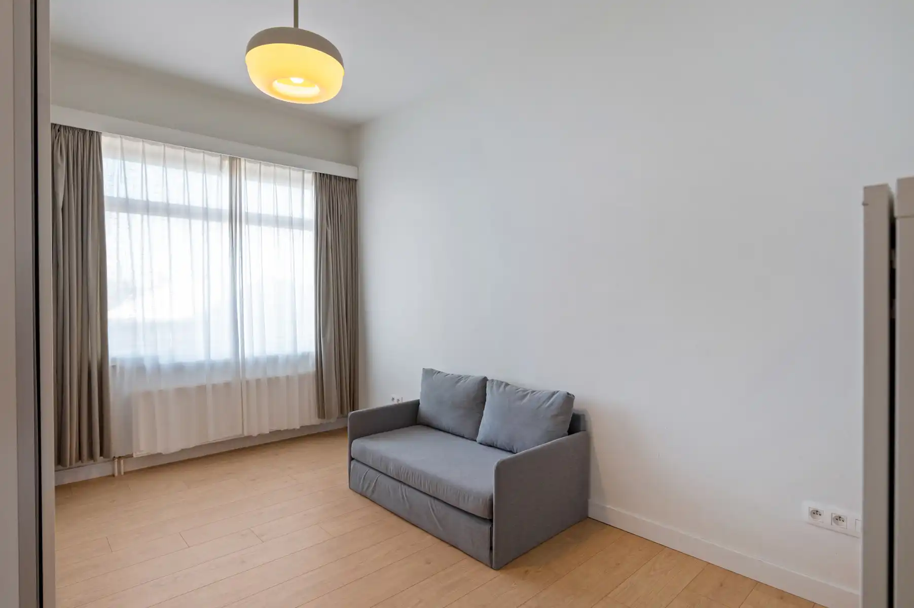 Ruim 2-slaapkamerappartement met zonnig terras foto 12