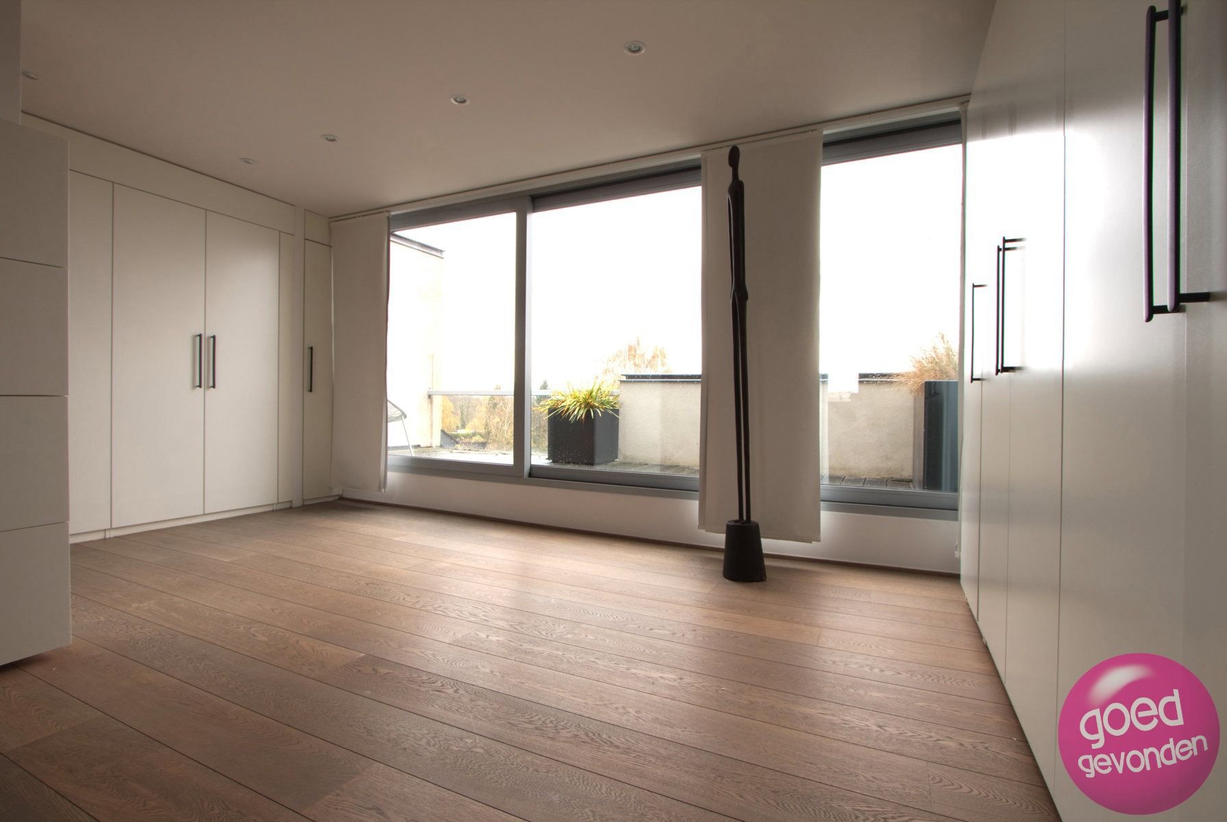 HERENHUIS - 2 SLK - 3 TERRASSEN - 2 LIVINGS - MODERN foto 18