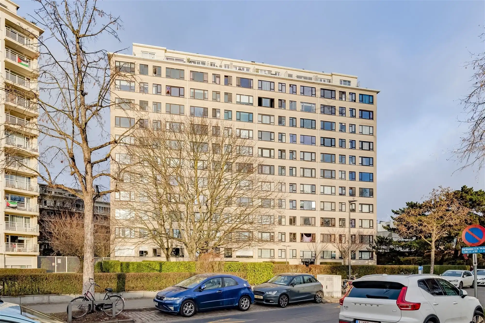 Appartement met 2 slaapkamers en terras. Parking mogelijk. foto 16