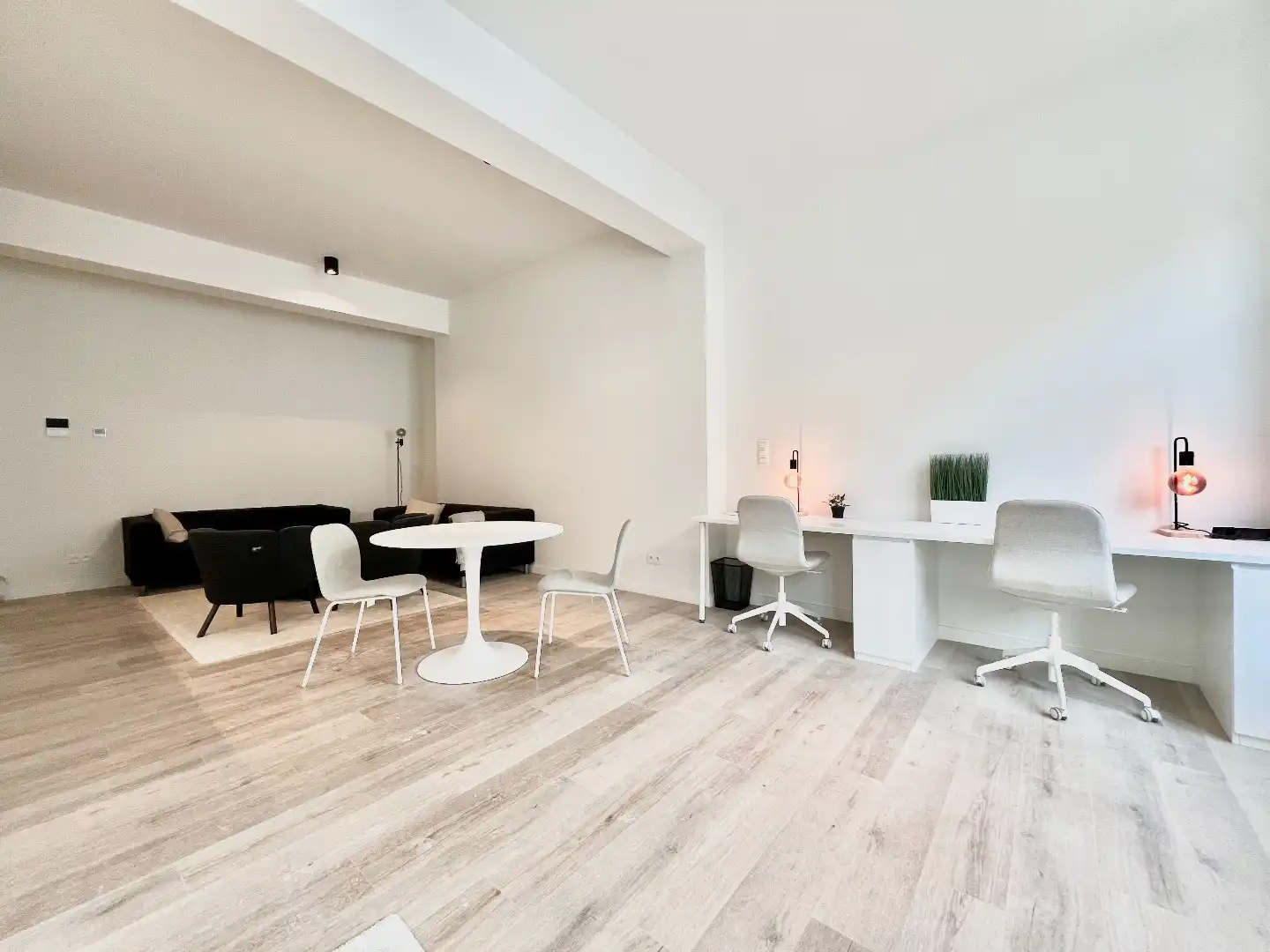 Een STUDIO van ca. 58m² met uitzonderlijke plafondhoogte van 3 meter foto 2