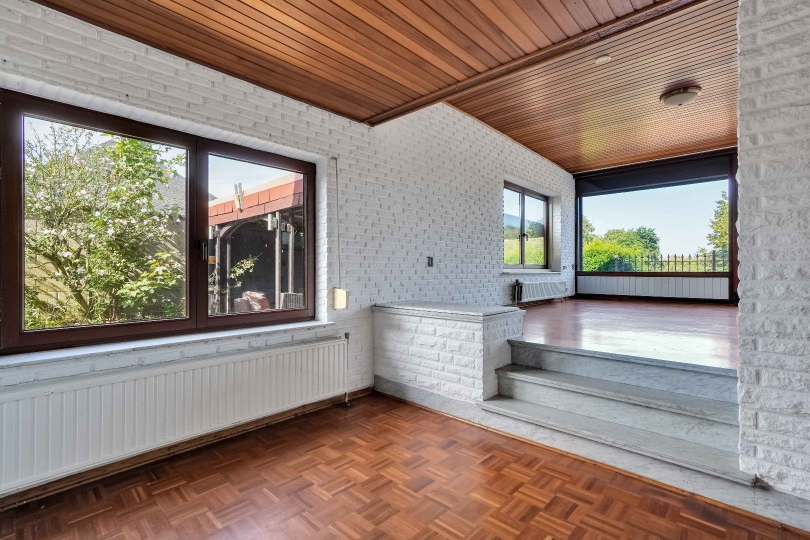 IN OPTIE ! TE RENOVEREN GEZINSWONING MET EEN BEWOONBARE OPP. VAN 259 M² !  foto 6