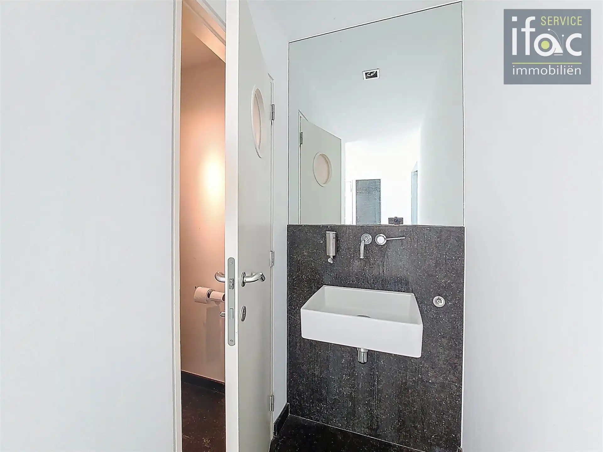 Luxe duplexappartement met zuidgericht terras in het centrum foto 2