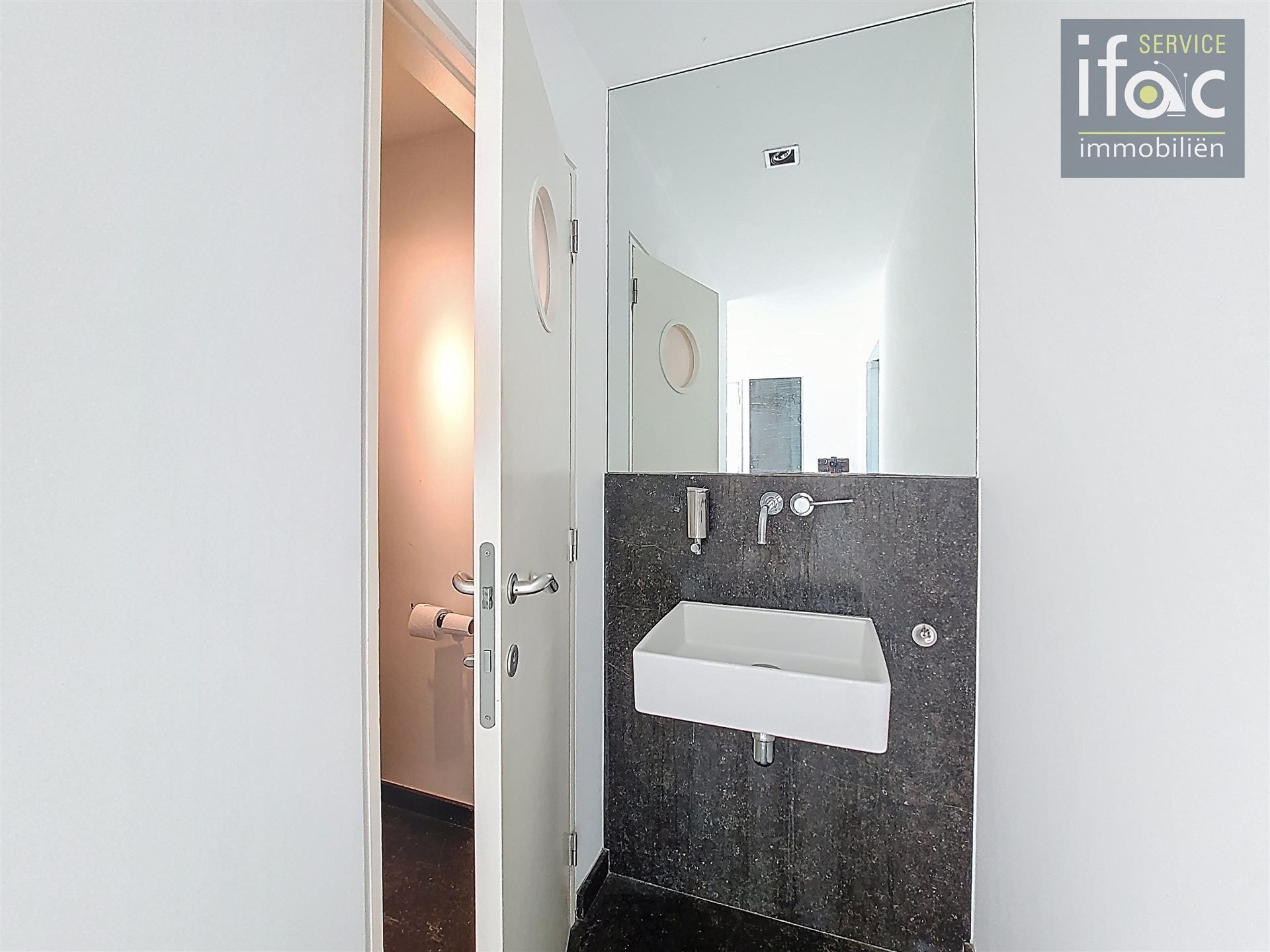 Luxe duplexappartement met zuidgericht terras in het centrum foto 2