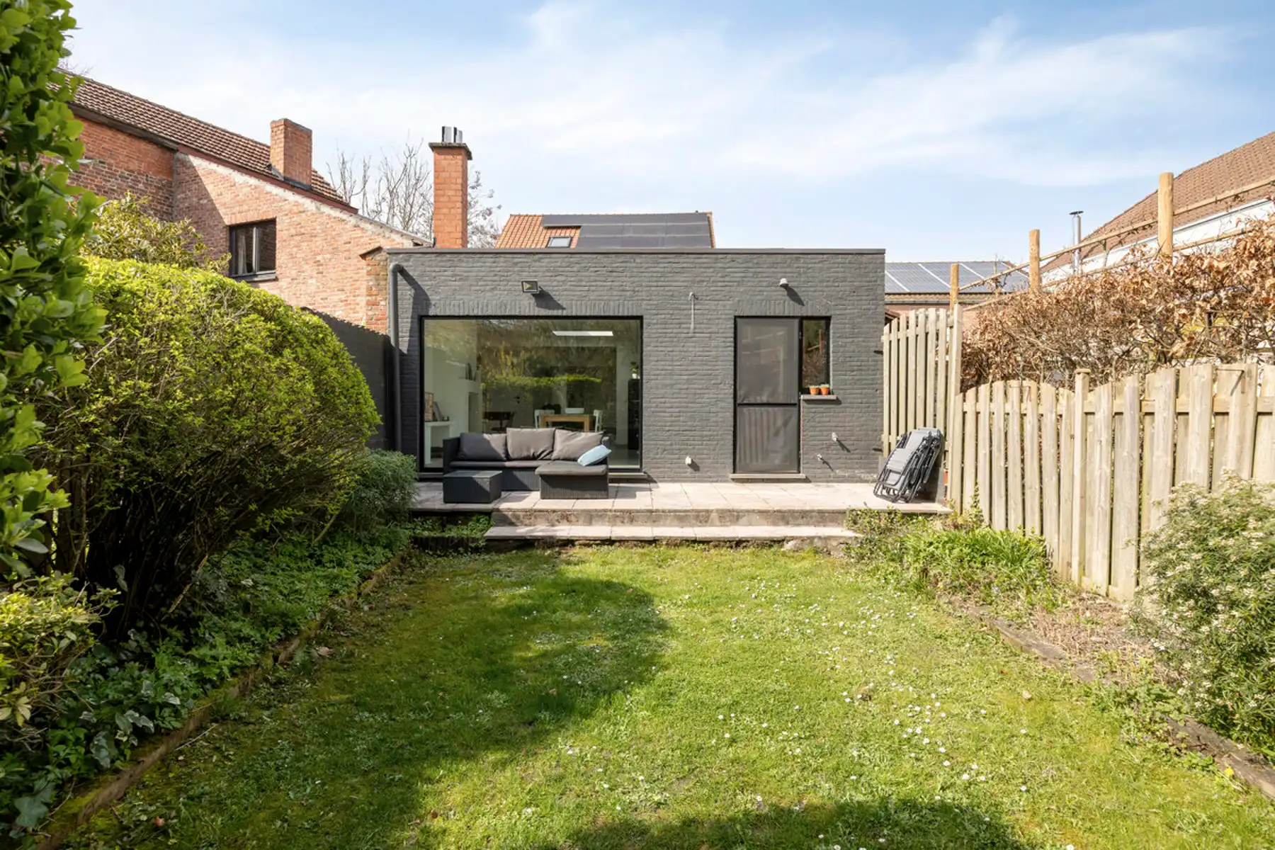 Instapklare, energiezuinige woning met commerciële mogelijkheden op topligging in Merchtem! foto 28