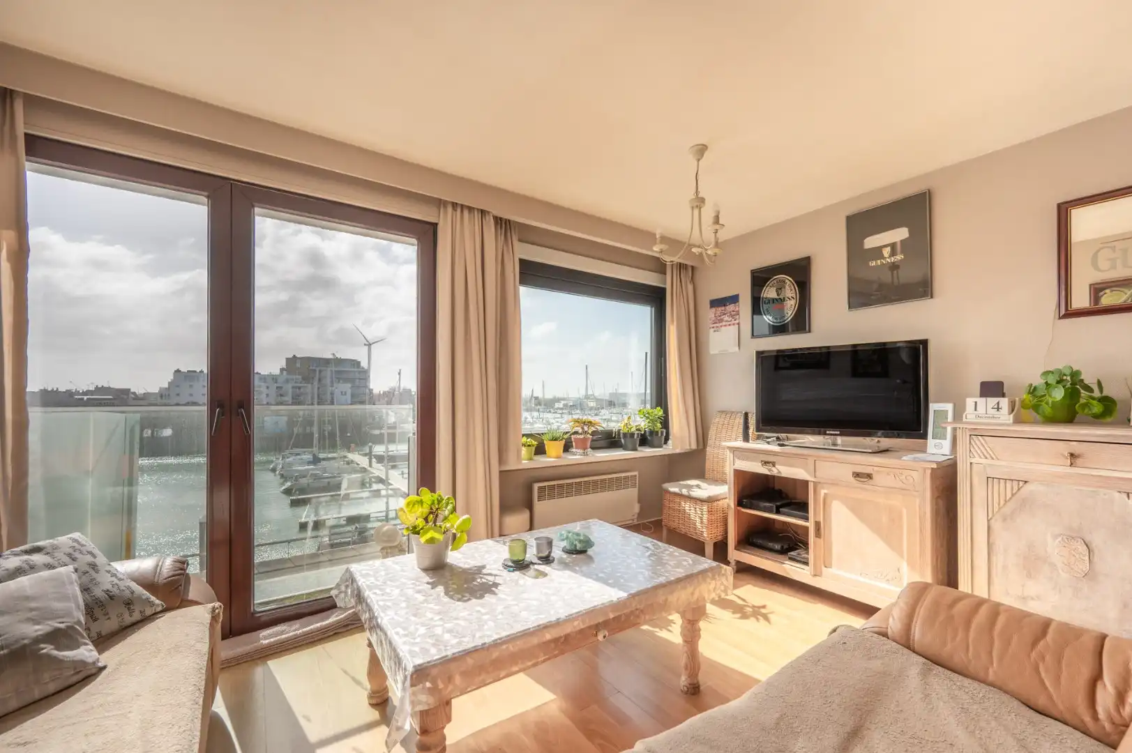 appartement met zicht op de zeilboten foto 15