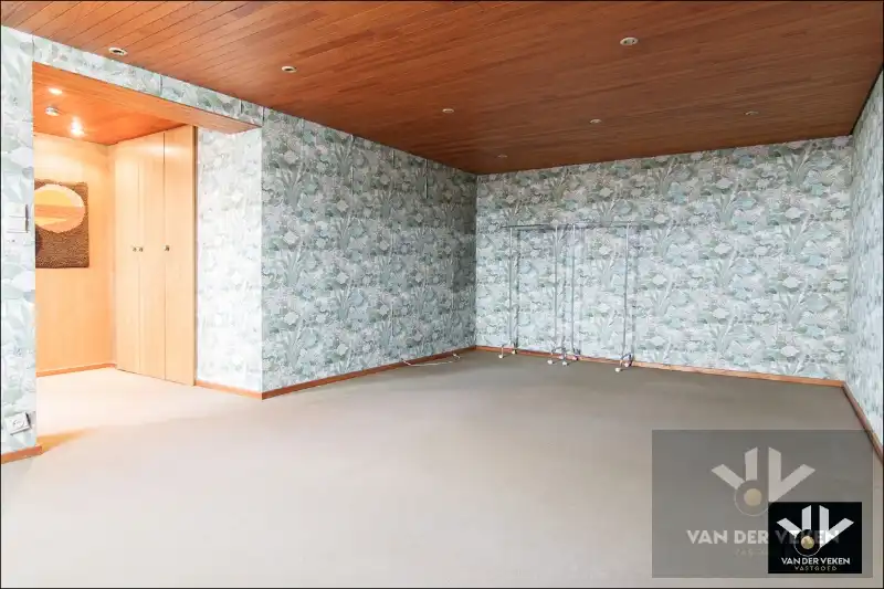 DEGELIJKE GEZINSWONING  MET GARAGE  IN DE SINT-CATHARINAWIJK foto 14