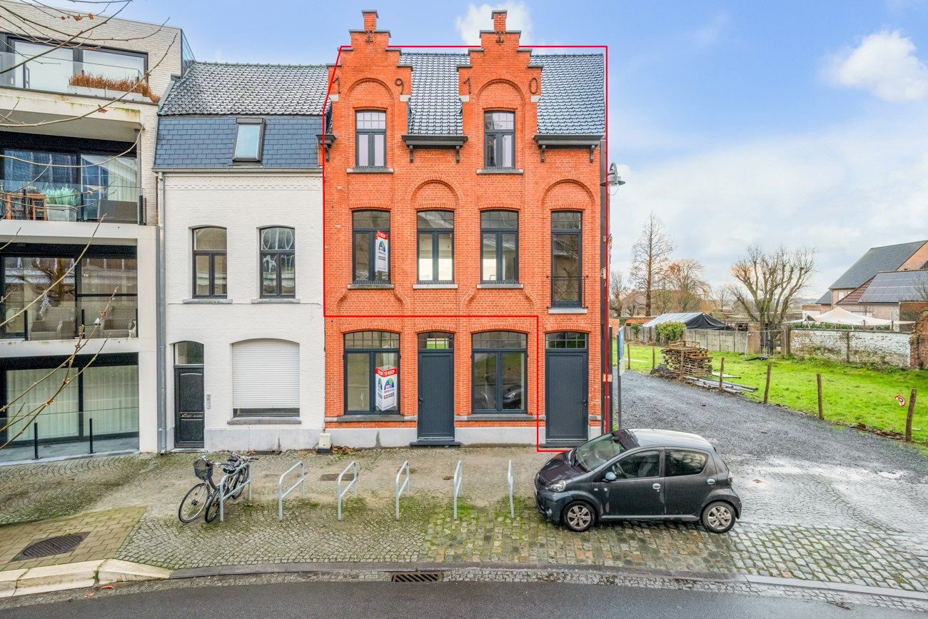 Bijzonder ruim appartement met groot terras foto 2