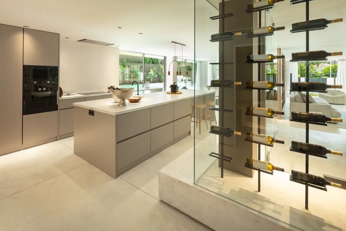 Strak, stijlvol en subliem: moderne designvilla in het hart van Nueva Andalucía – luxe leven op topniveau aan de Costa del Sol foto 7