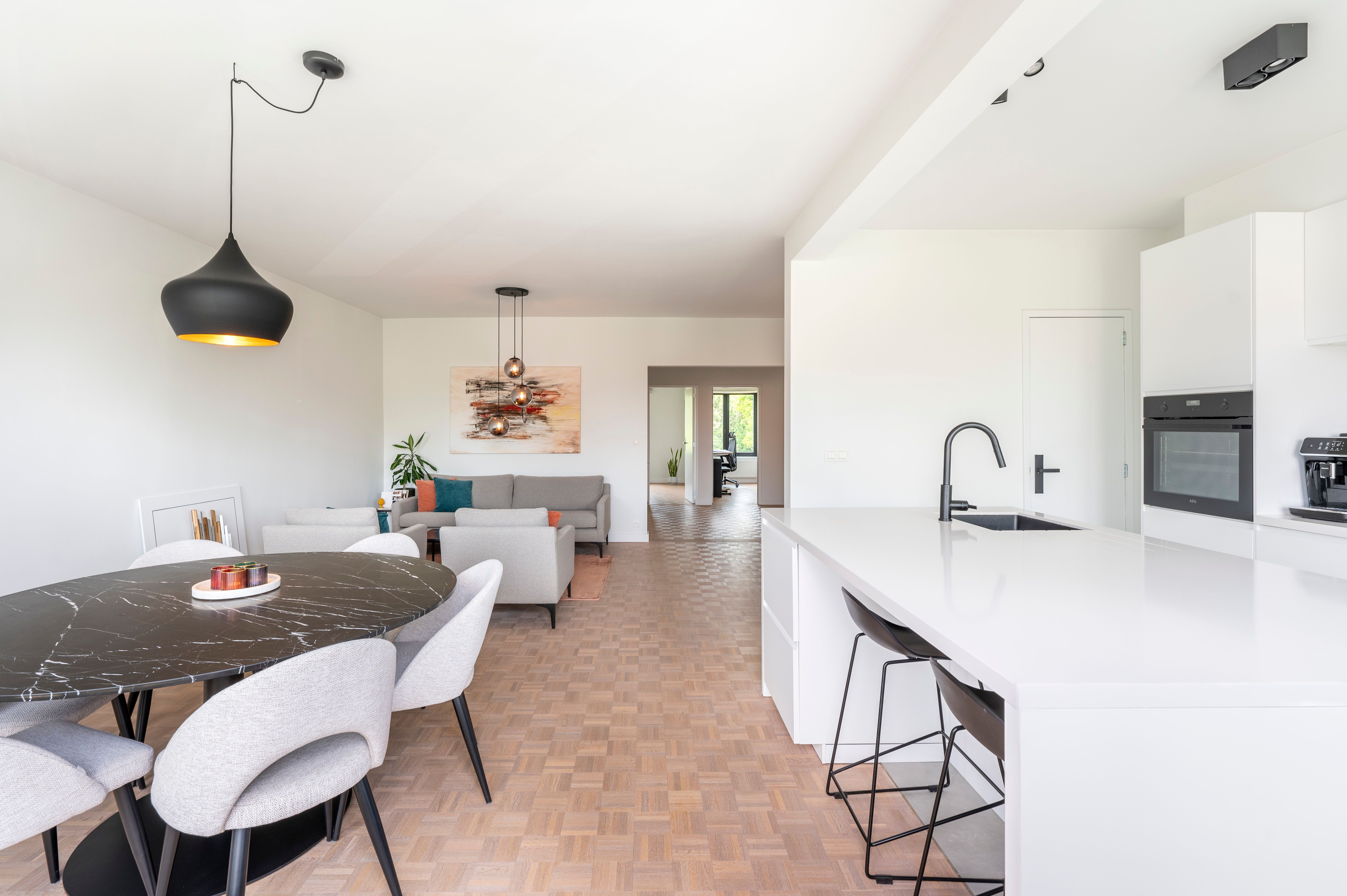 Instapklaar, energiezuinig appartement in hartje Mariaburg! foto {{pictureIndex}}