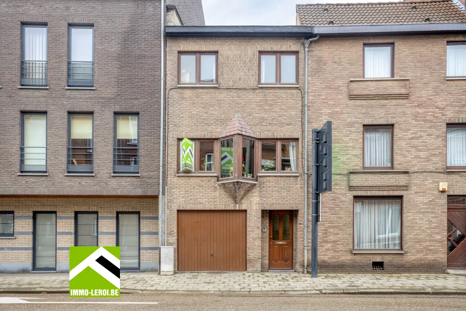 Gezellige woning met garage, centrum Tongeren foto {{pictureIndex}}