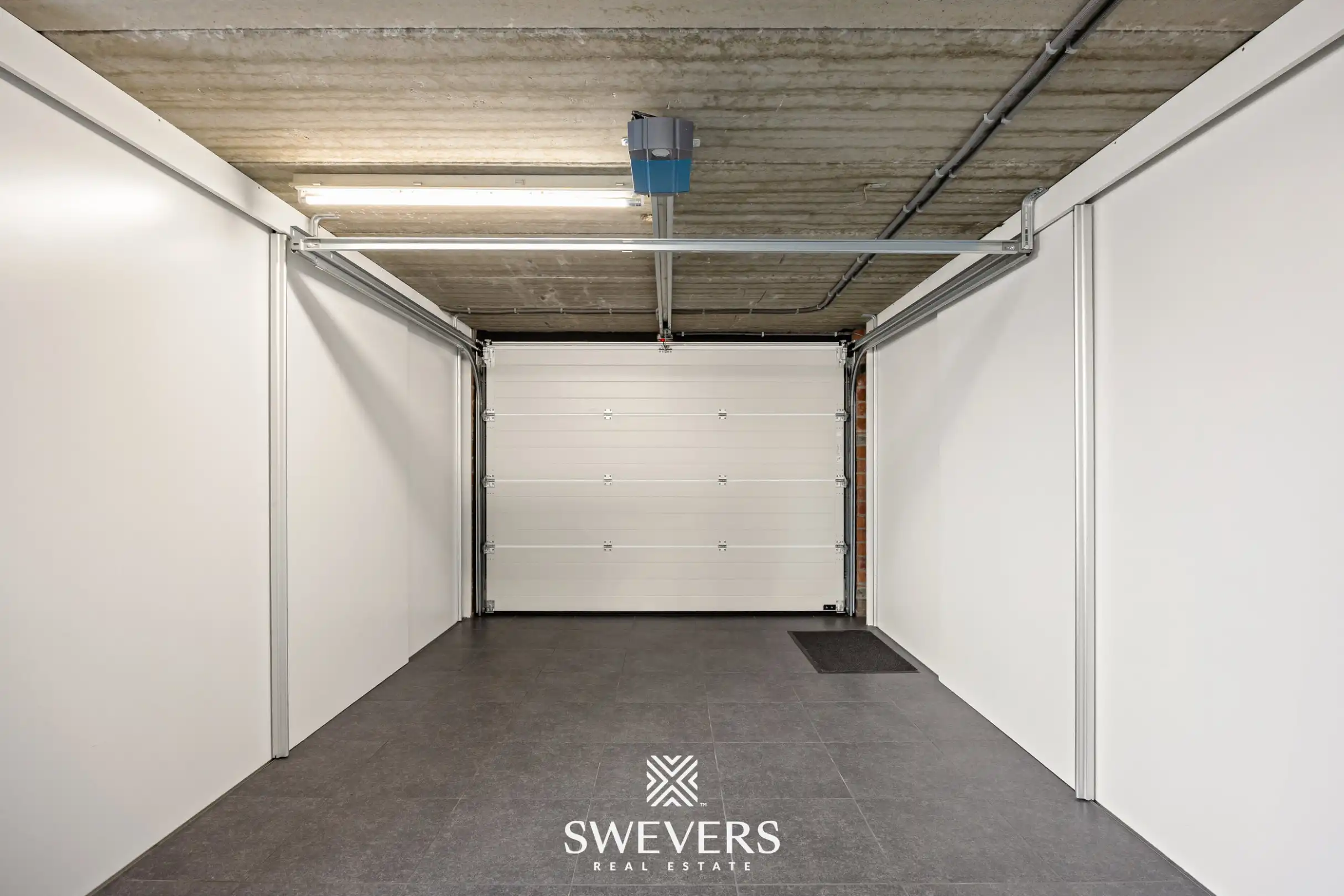Sfeervolle open bebouwing met royale tuin en veel privacy foto 24