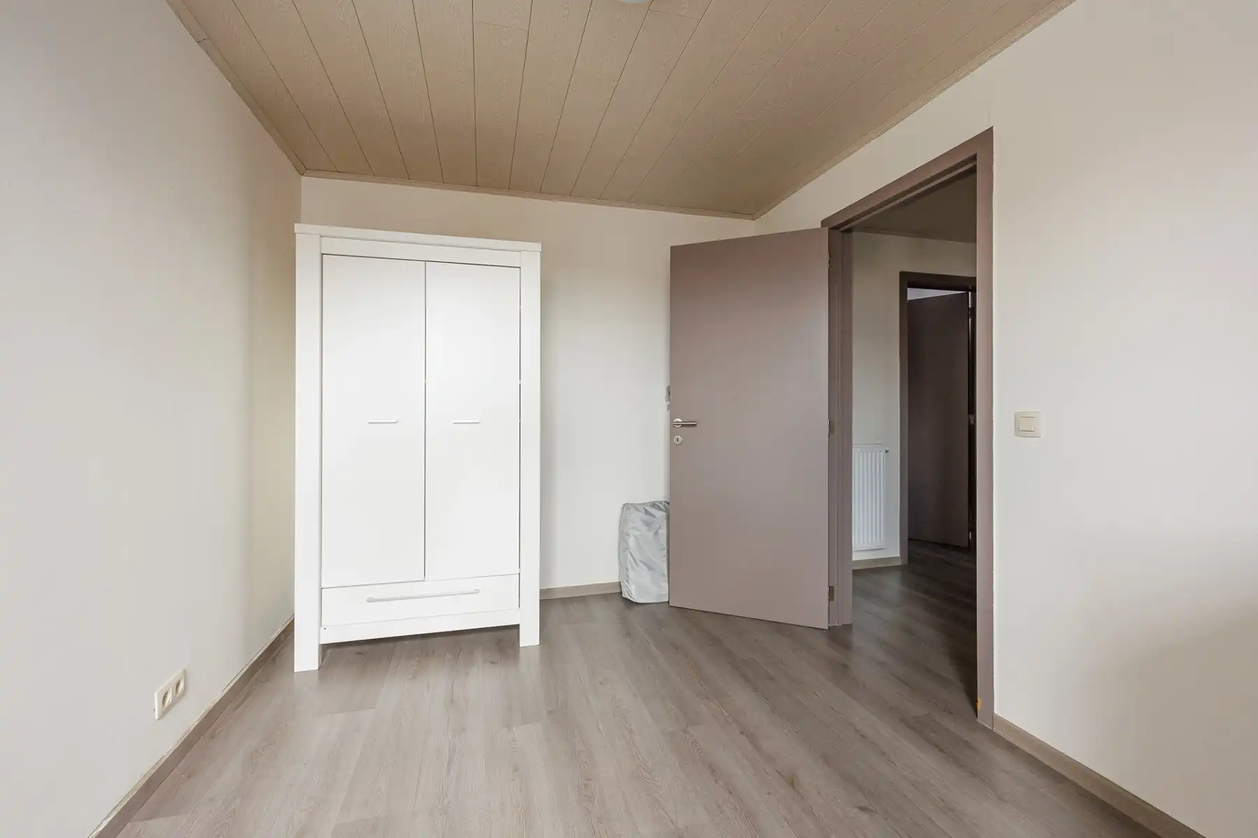 Gezinswoning met 3 slaapkamers en stadskoer met toegangspoort, gelegen binnen de ring van Turnhout. foto 16