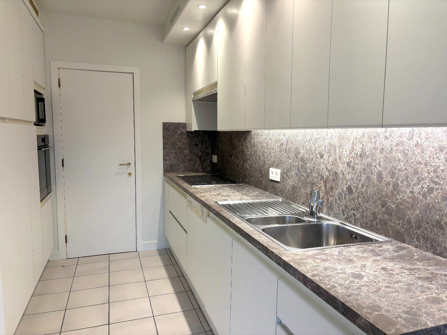 Prachtig appartement aan het park te Wevelgem! foto 9