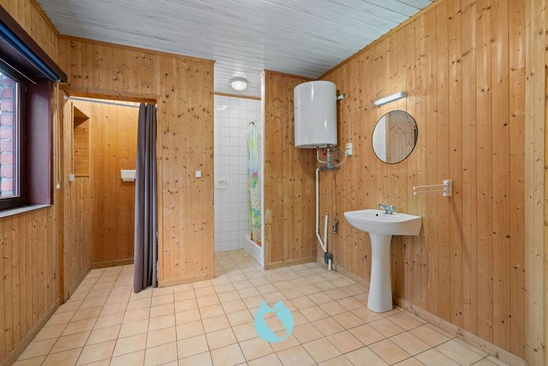 Drie te renoveren woningen in het hart van Ertvelde - unieke investeringskans! foto 9