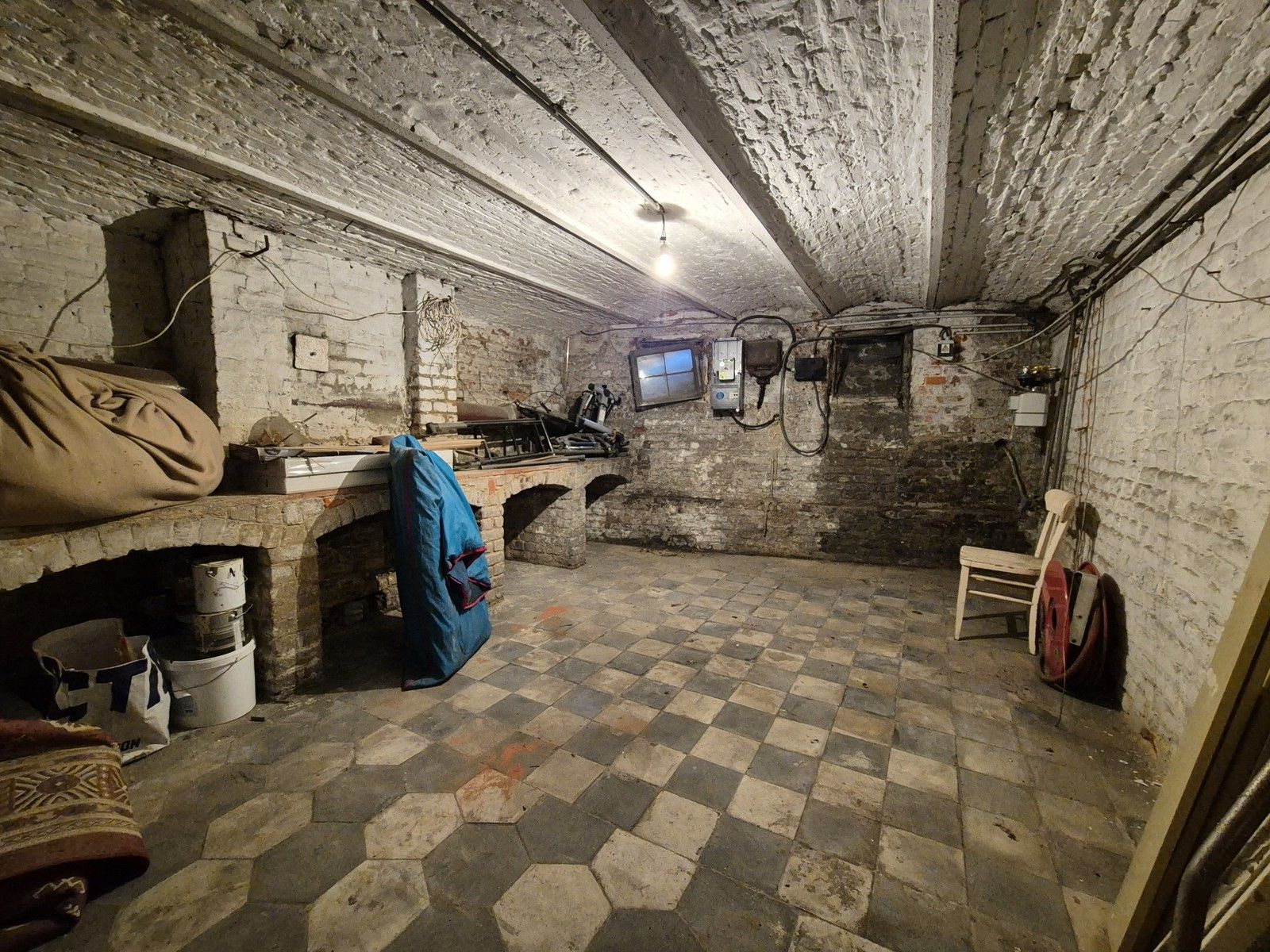 Interessante opbrengsteigendom met 4 units vlakbij station foto 20