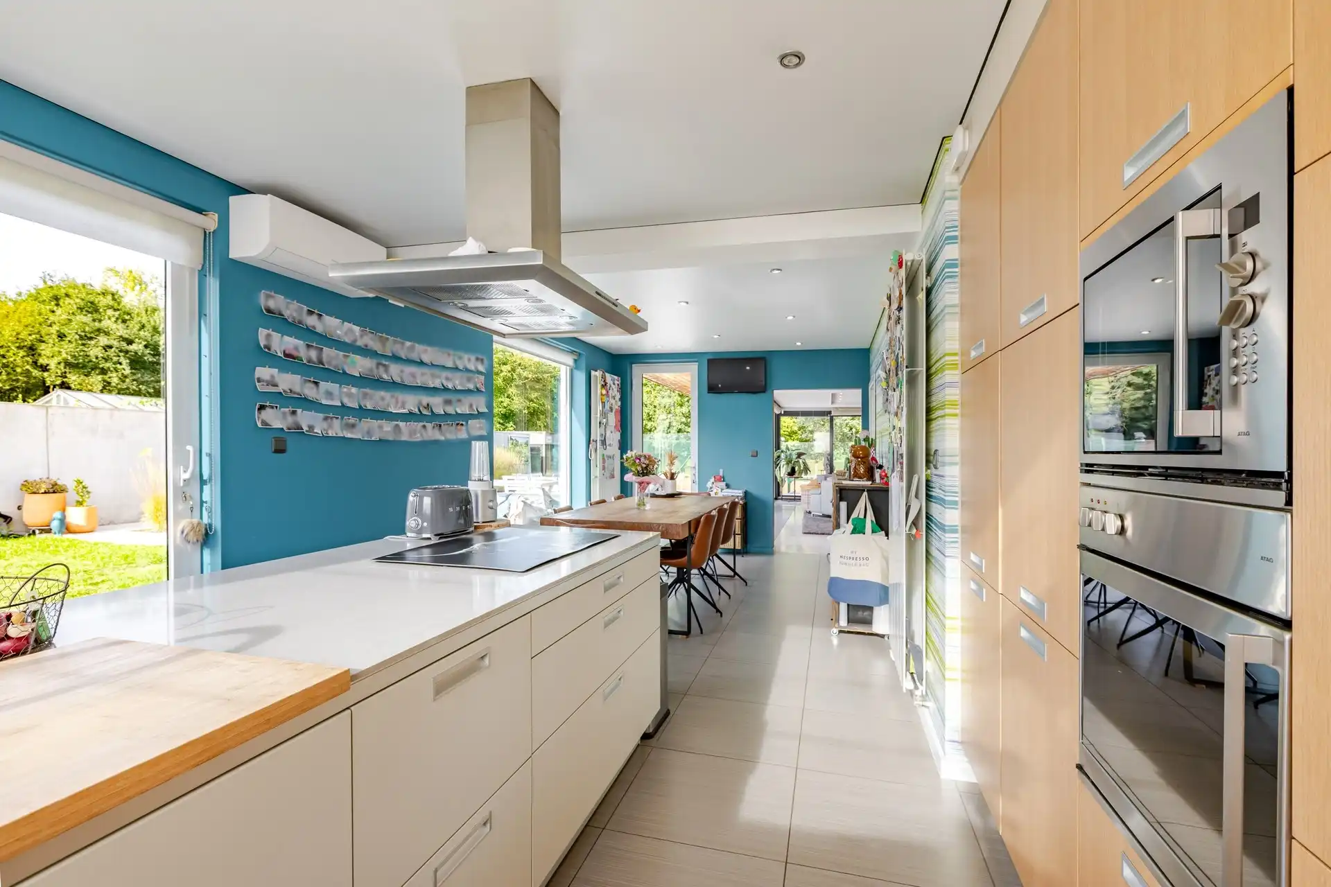 Exclusieve woning met 5 slaapkamers, tennisplein, poolhouse en ruime tuin foto 13
