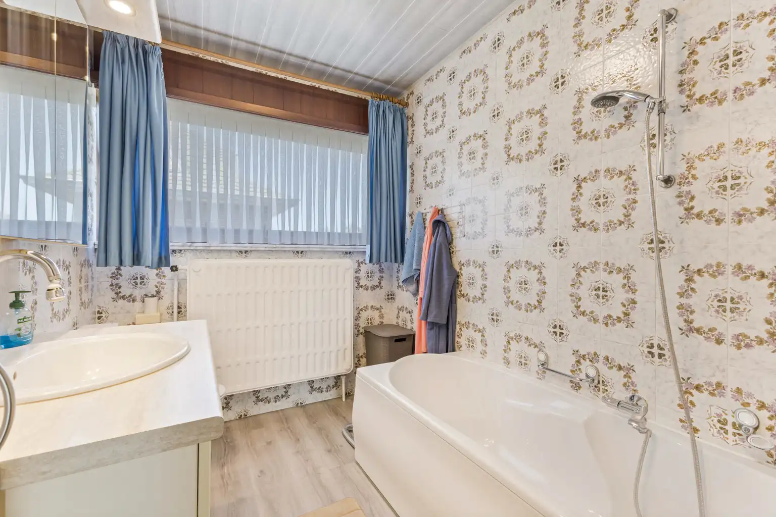 Woning met 2 slpks, zolder, volledig onderkelderd en tuin foto 15