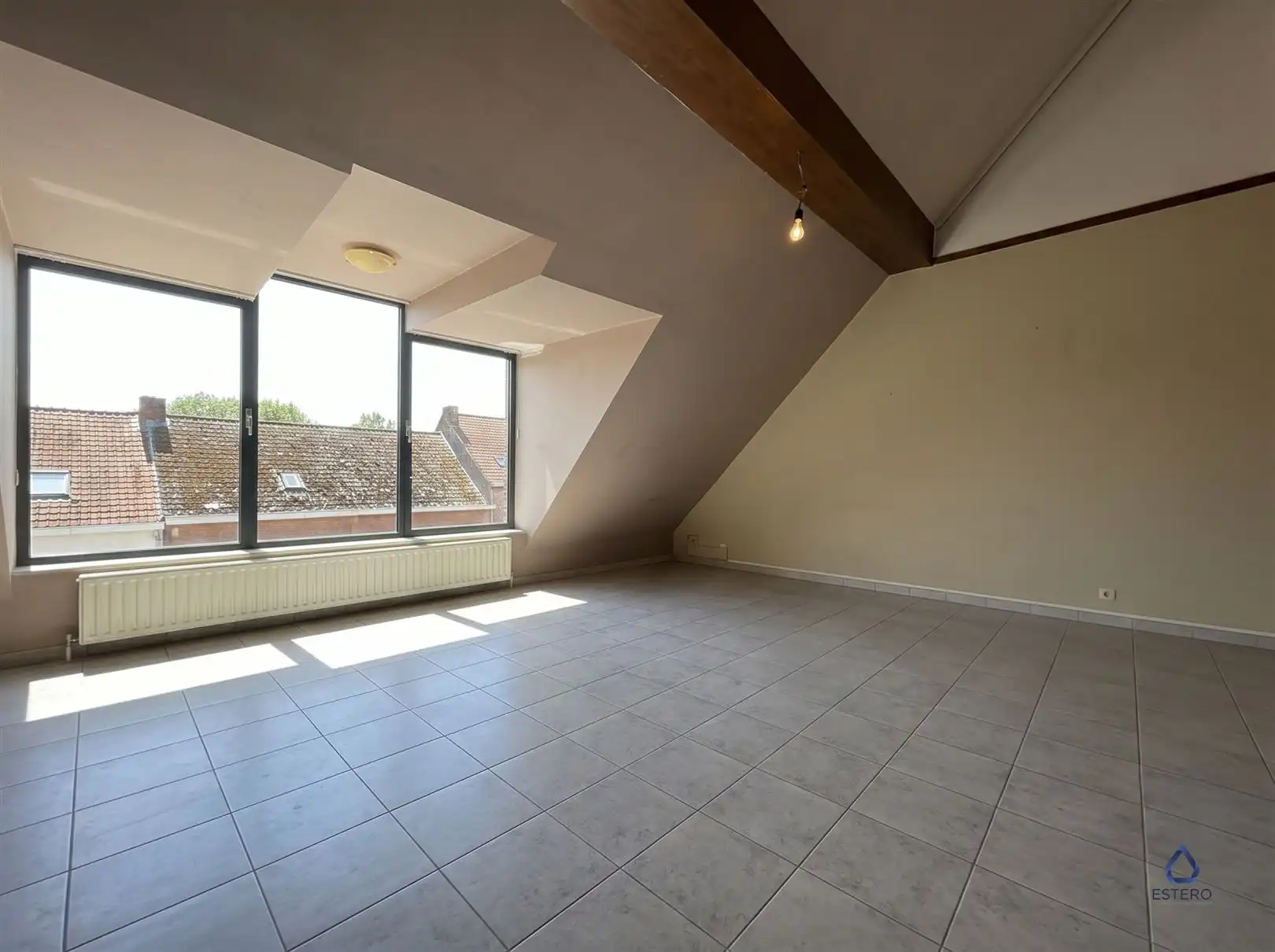 Ruime duplex te huur in centrum Sint-Lievens-Houtem foto 2