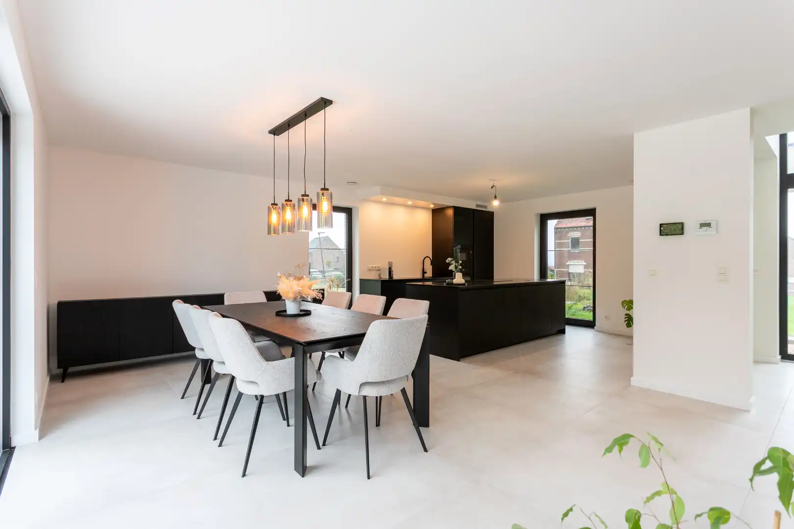 Recente stijlvolle gezinswoning met 3 slpk te Beersel foto 4
