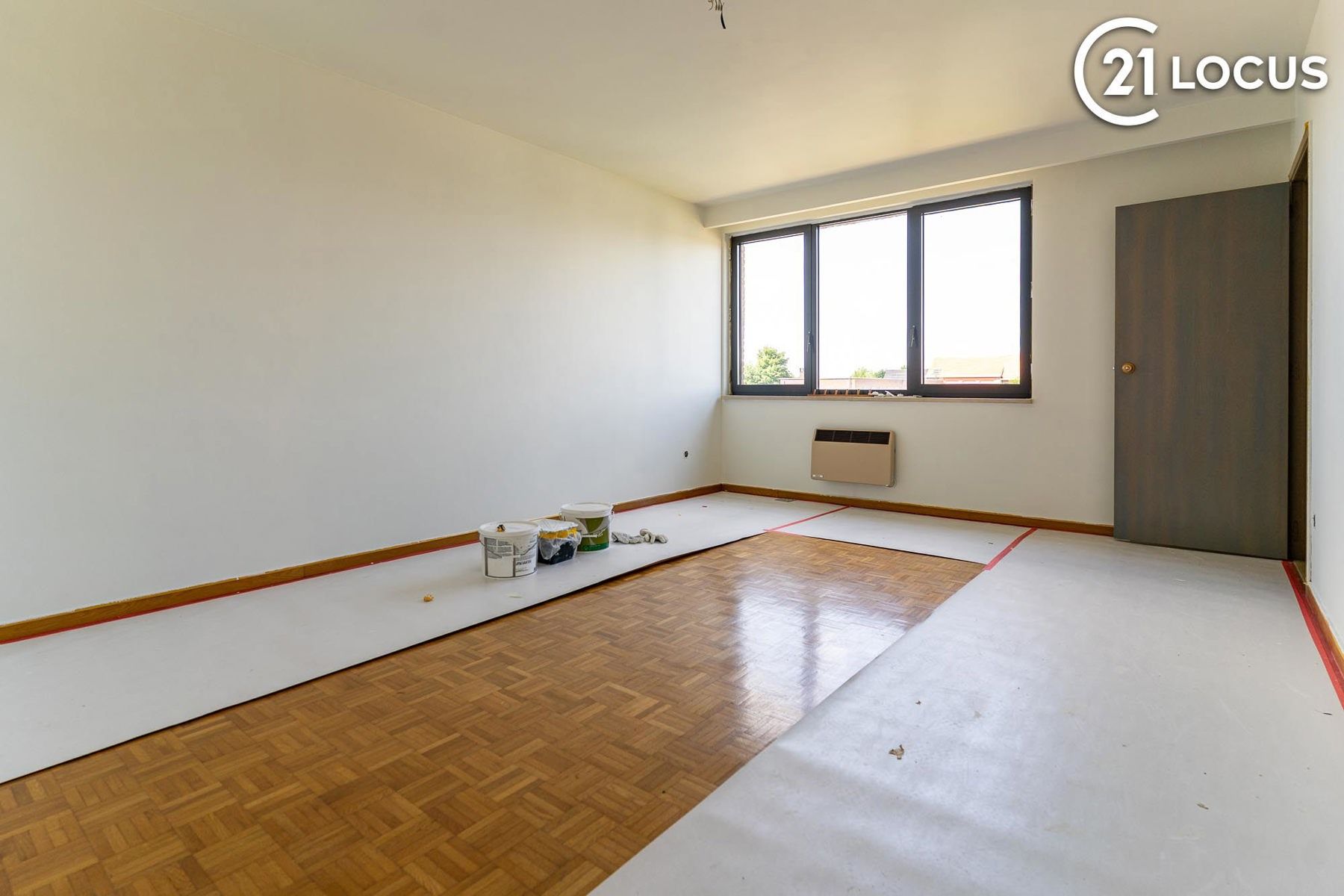 Mooi ruim & lichtrijk appartement centrum Kruibeke te Huur ! foto 7