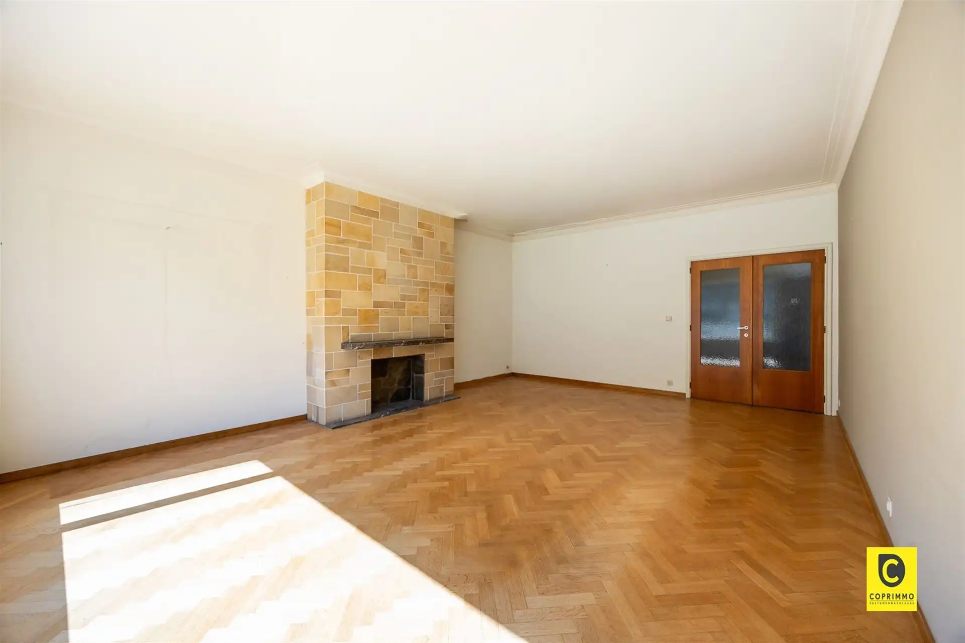 Charmant gelijkvloers appartement met tuin! foto 3