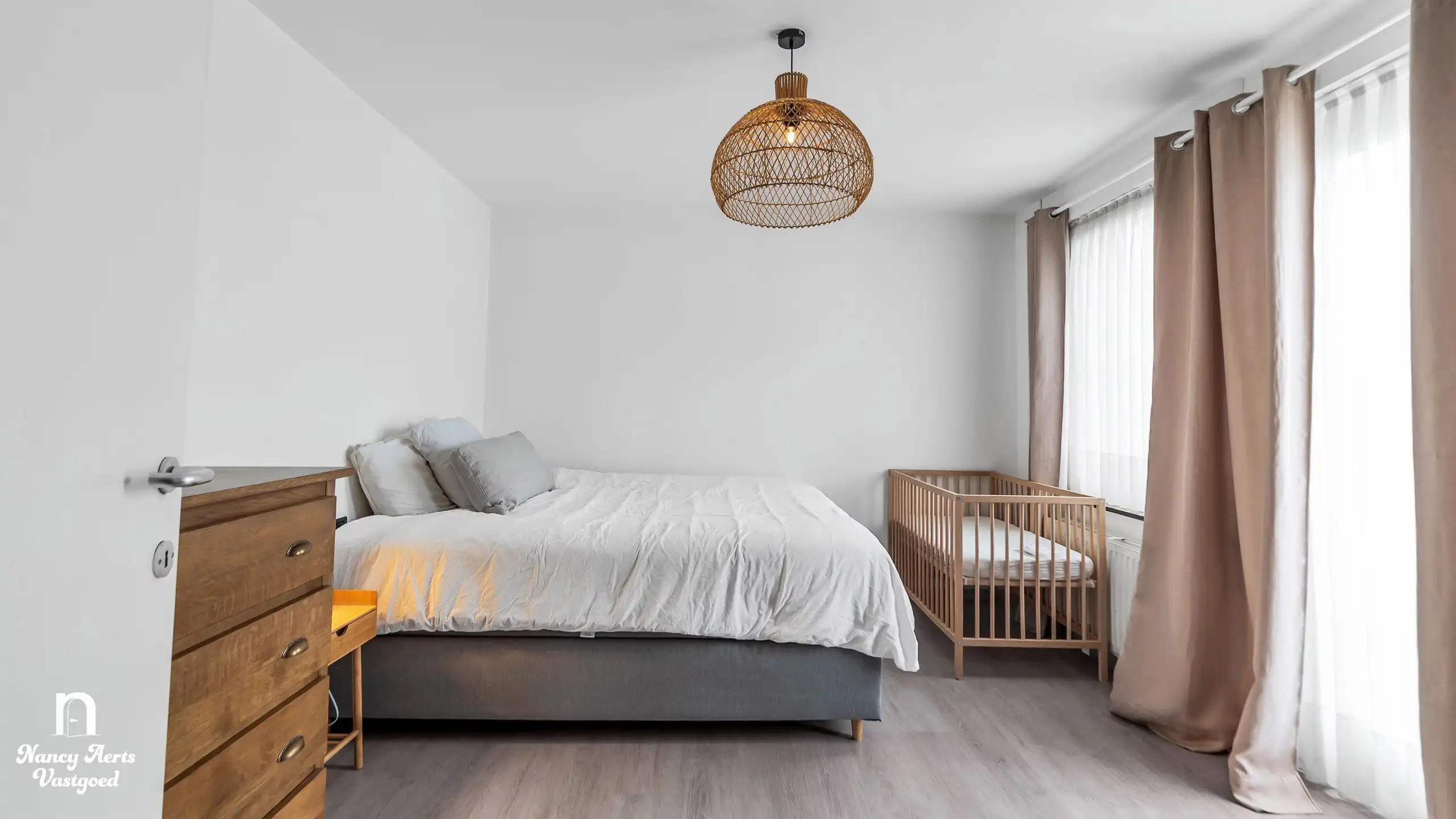 Lichtrijke duplex met open indeling en 3 slaapkamers foto 23
