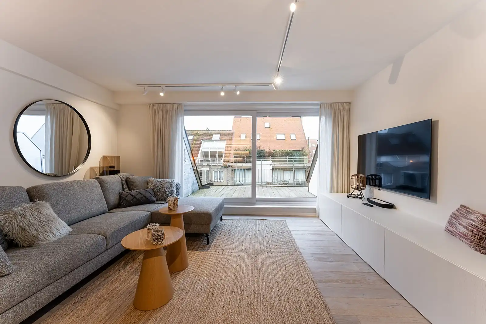 Appartement met 3 slaapkamers in centrum Knokke op 350 meter van zee. foto {{pictureIndex}}