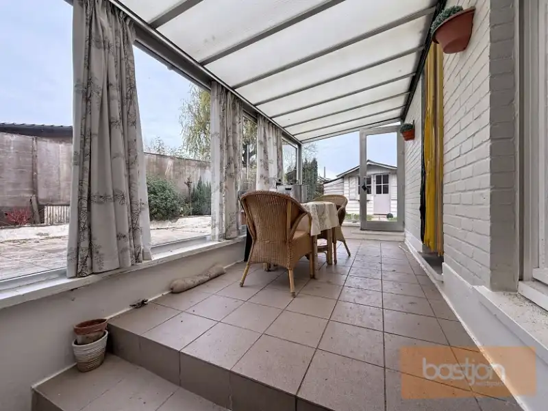 Ruime woning in rustige omgeving te Marke! foto 9