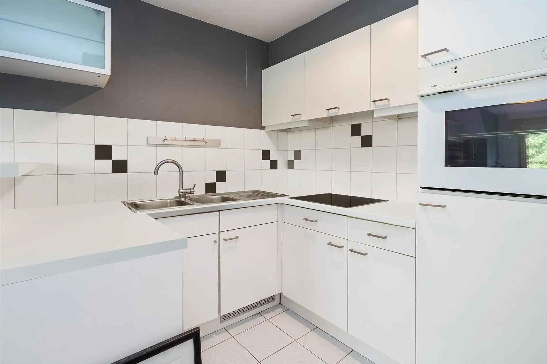 Uitstekend gelegen appartement met 2 slaapkamers foto 4