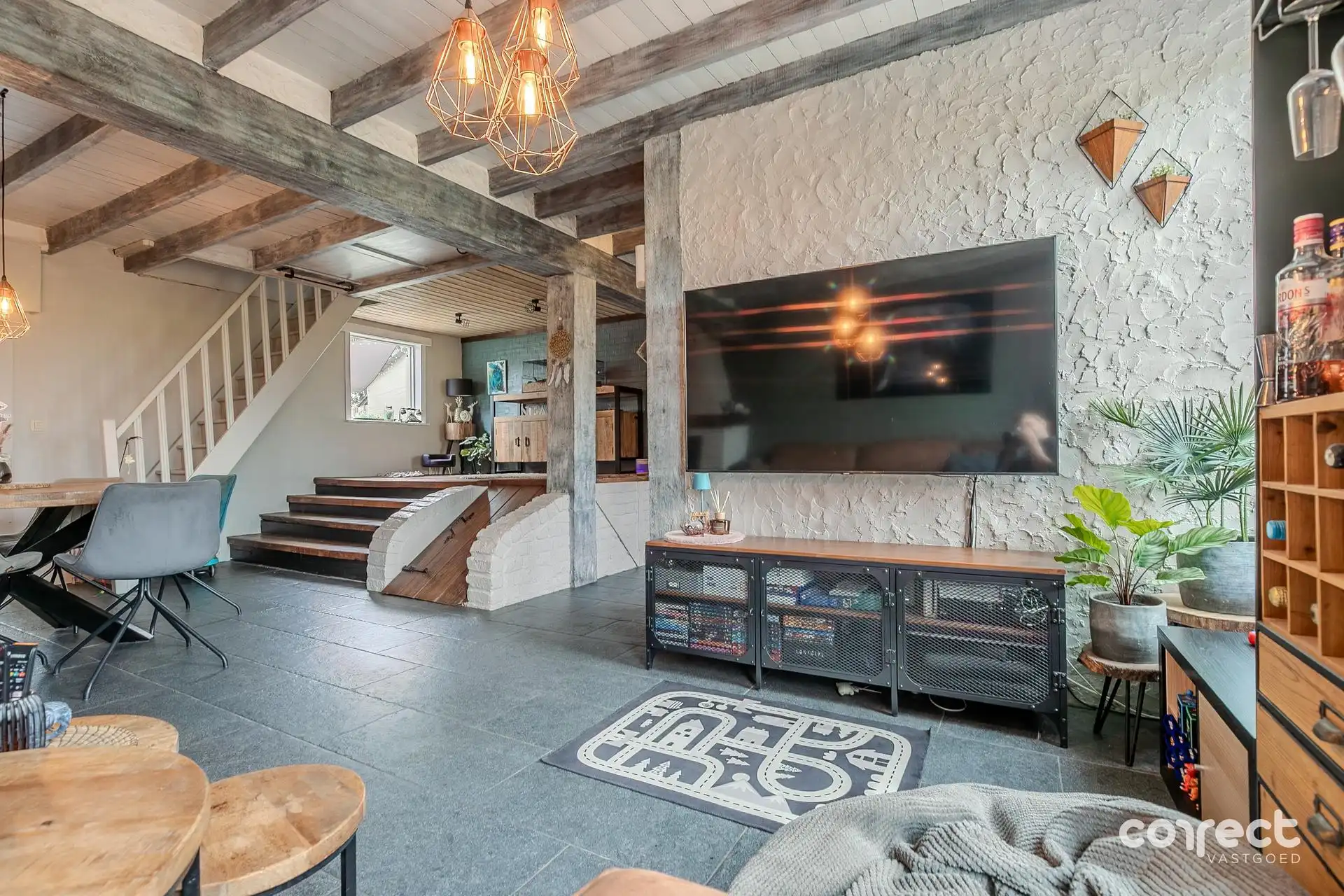 Charmante landelijke woning gelegen tussen de velden met 3 slaapkamers. foto 4