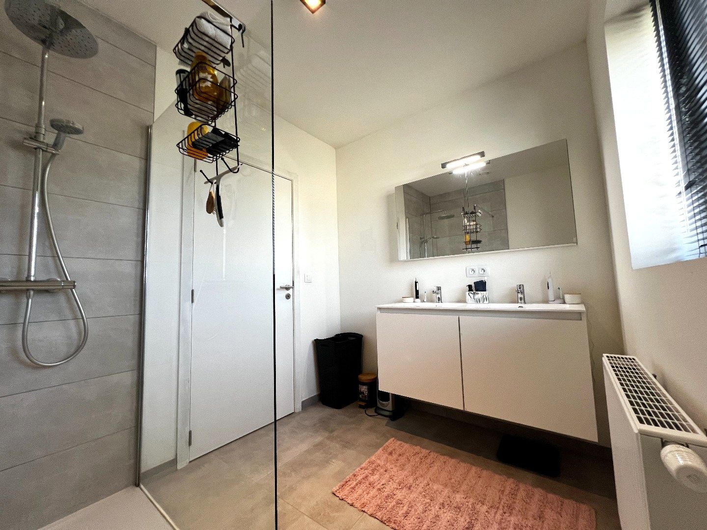 Te huur: Ruim en lichtrijk appartement met garage – Harelbeke foto 12