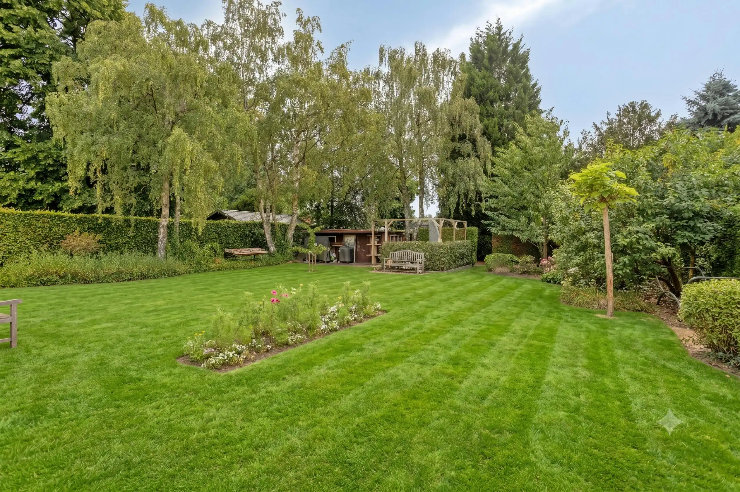 Instapklare gezinswoning met 4 slaapkamers en tuin te Kuringen foto 14