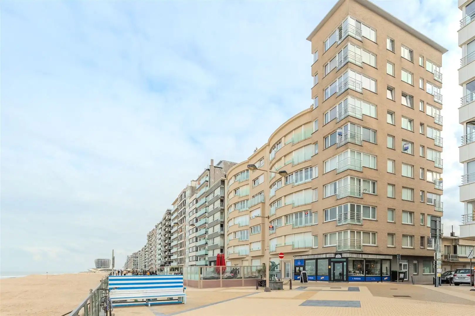 hoekappartement met zeezicht foto 2