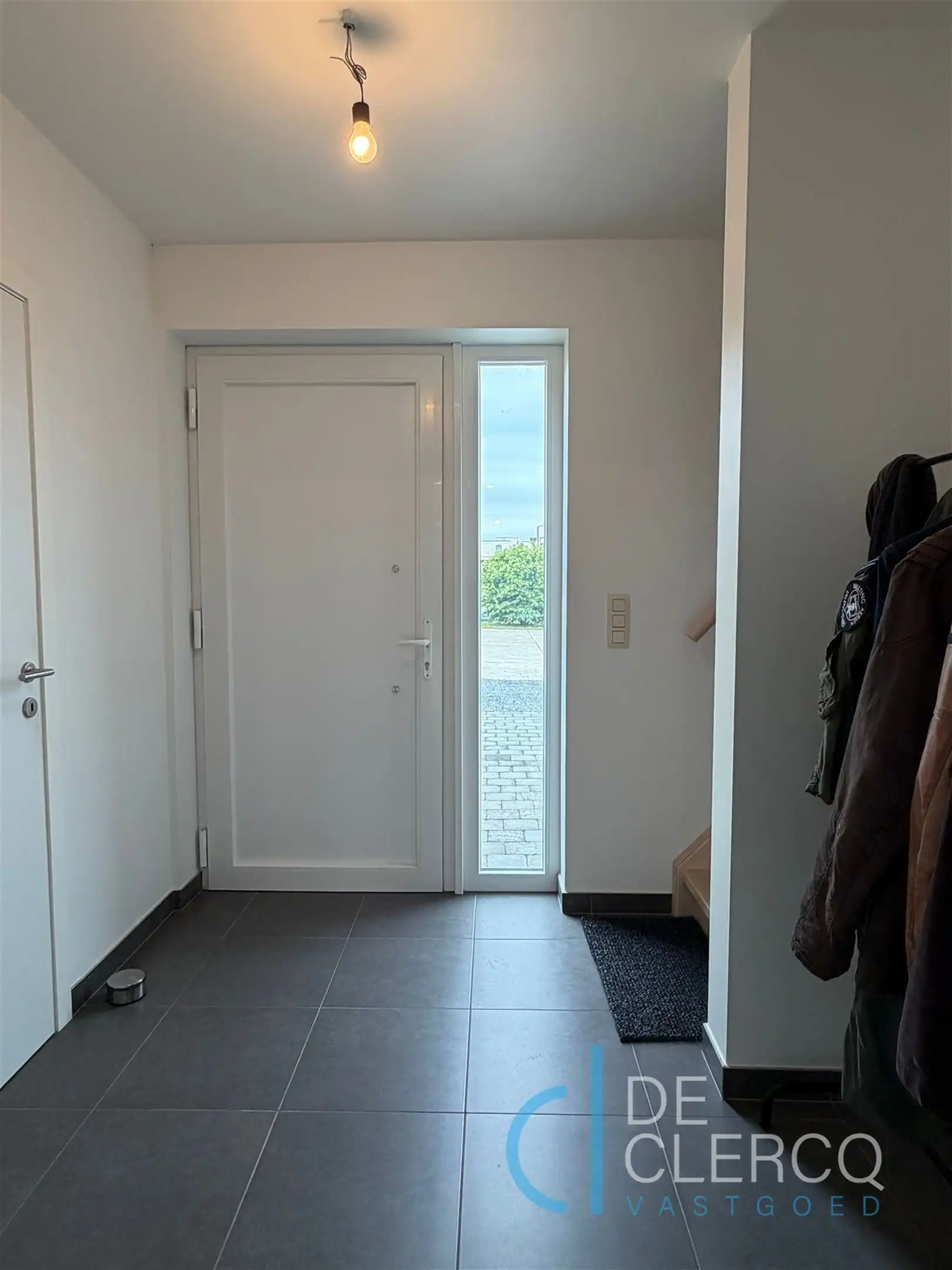 Woning met garage te huur in een rustige woonwijk,Lochristi foto 2