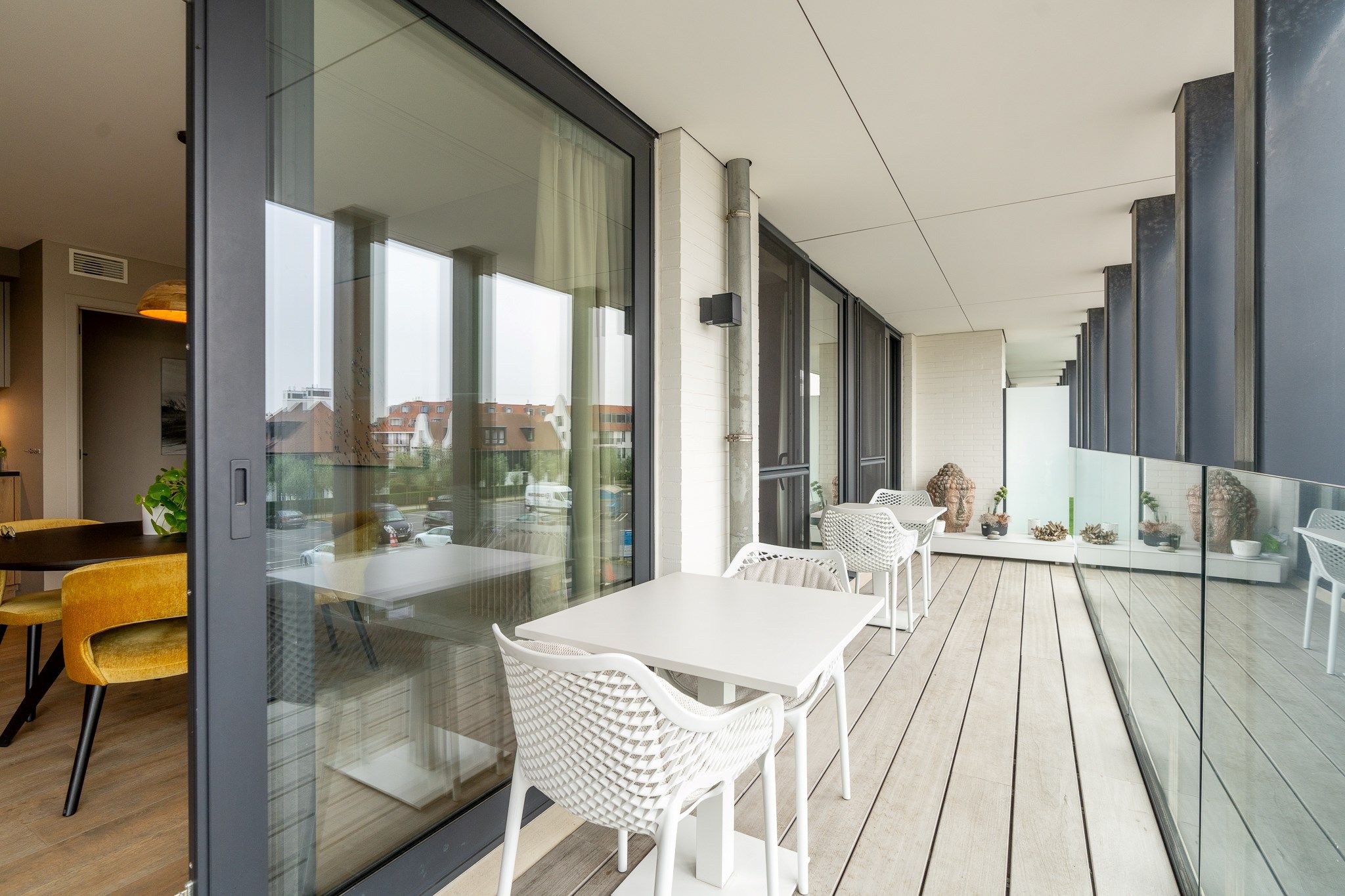 Recent appartement met mooie zonneterrassen te Knokke foto 4