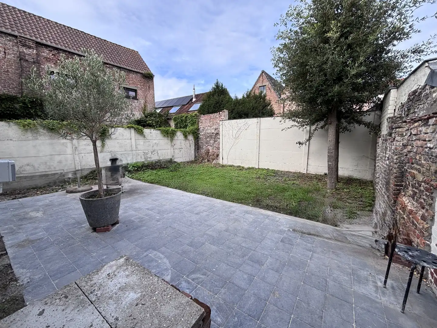 Instapklare handelsruimte met terras en tuin foto 6
