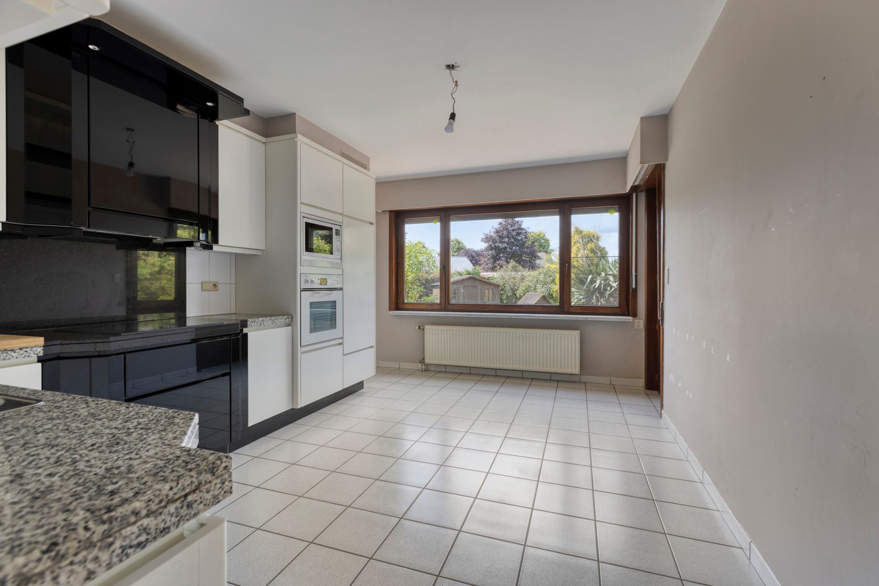 Villa met 4 slaapkamers op perceel van 14a 60ca.  foto 11