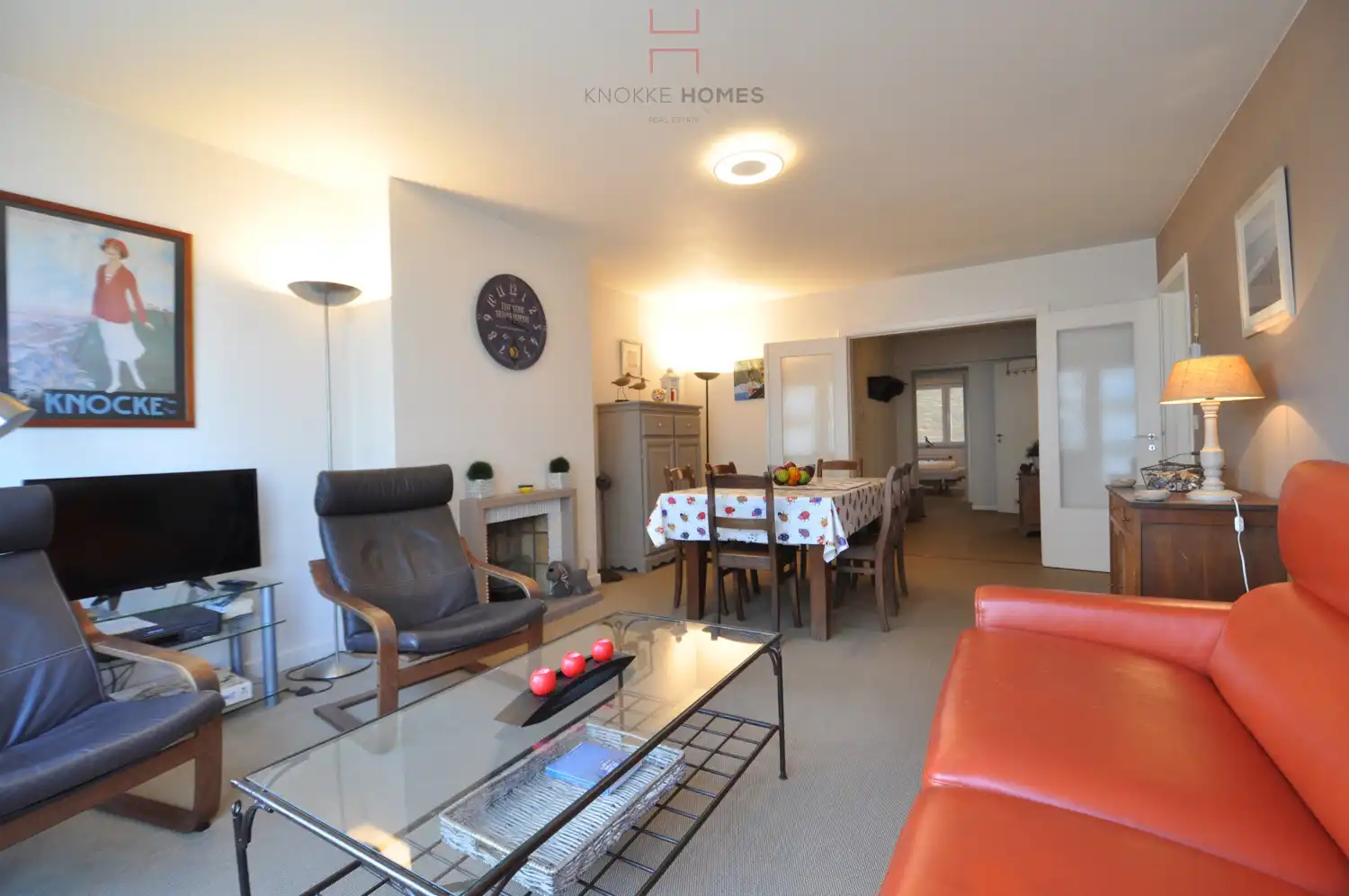 Te renoveren appartement met zijdelings zicht op zee aan het Albertstrand foto 3