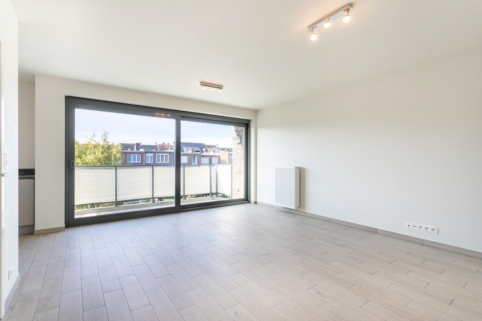 Energiezuinig app te huur, met 2 slpks, terras, autostaanplaats en kelder foto 2