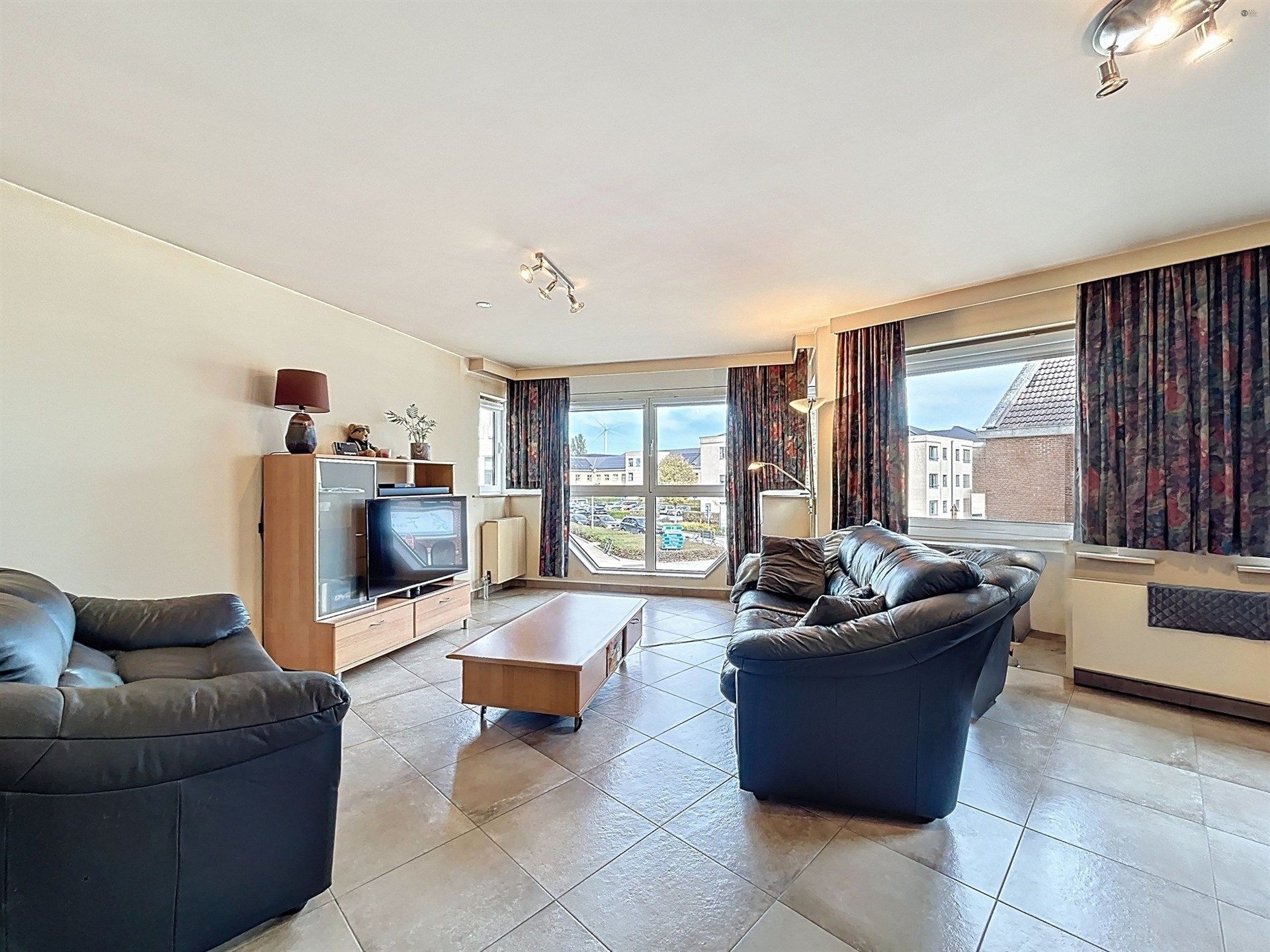1 slk appartement met terras in hartje Sint-Gillis-Waas foto 3