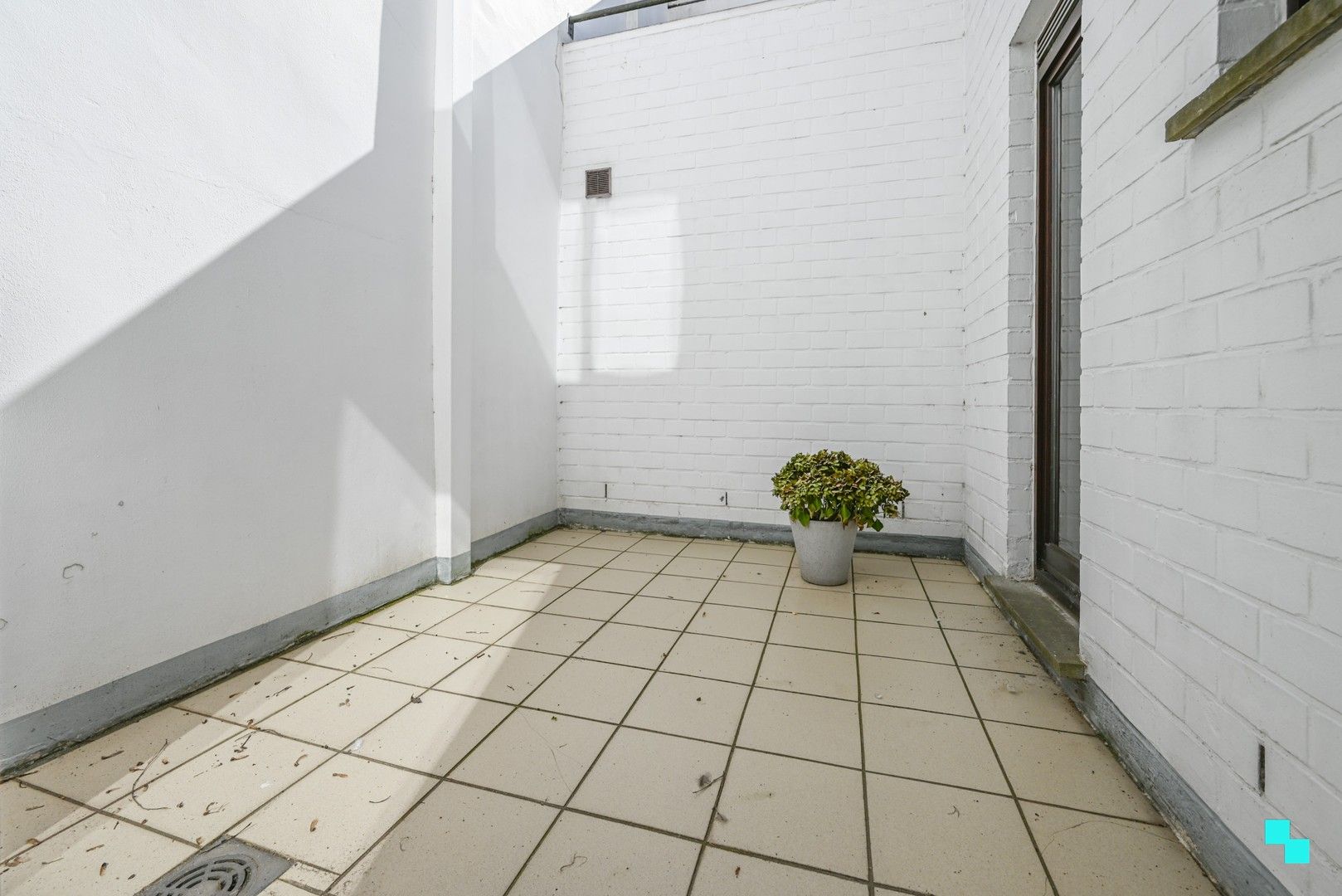 Wonen in erfgoed, zicht op het groen, midden in de stad Izegem. foto 7