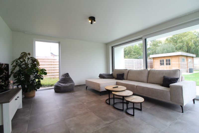 Moderne nieuwbouw villa te huur in Lichtervelde met 4 slaapkamers en 2 badkamers foto 3