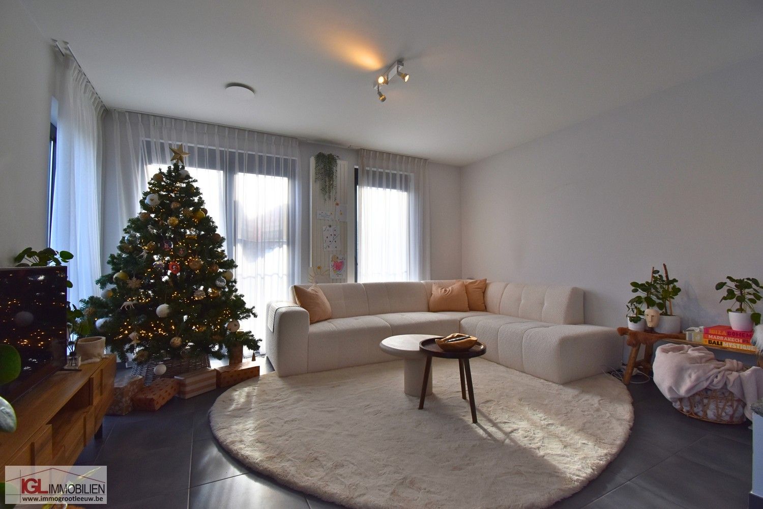 Triplex nieuwbouwappartement met 4 slaapkamers en garage foto 3