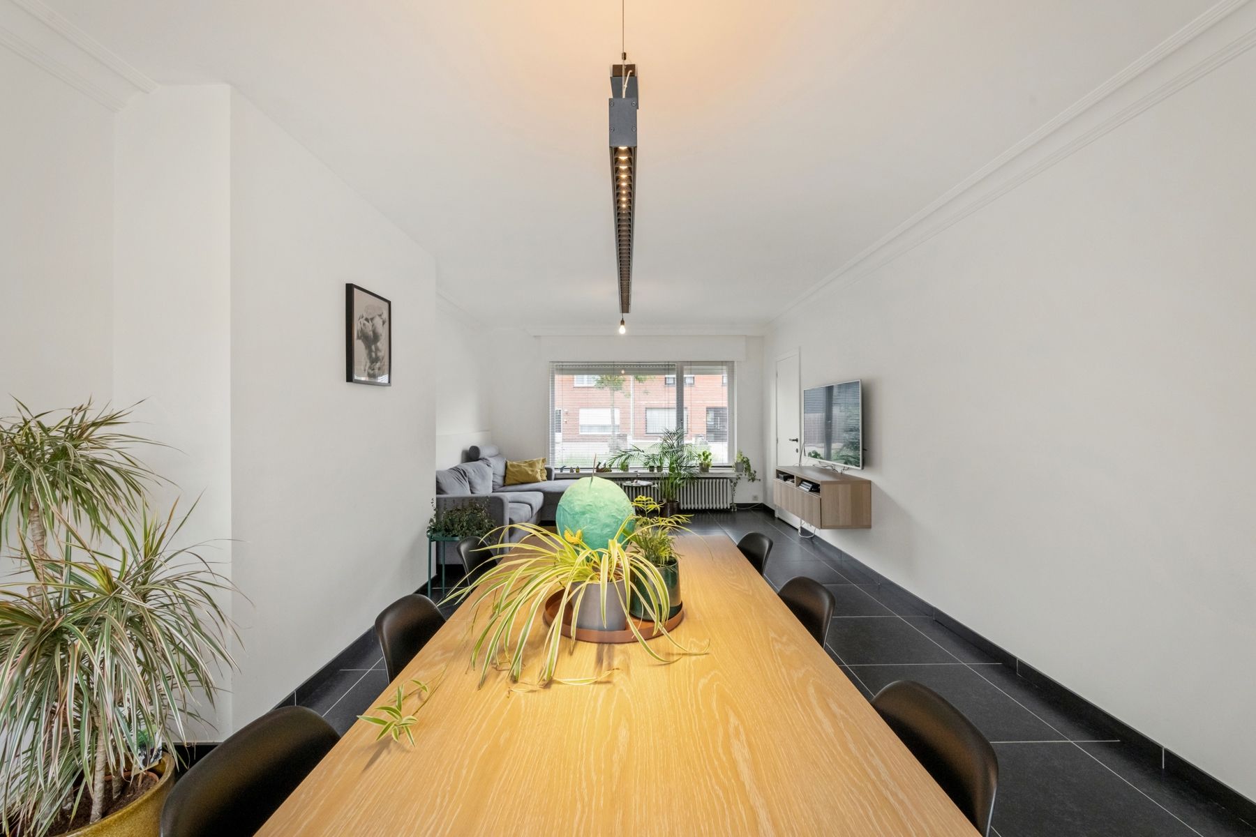 Rustig gelegen, lichtrijke & instapklare rijwoning te Brugge foto 5