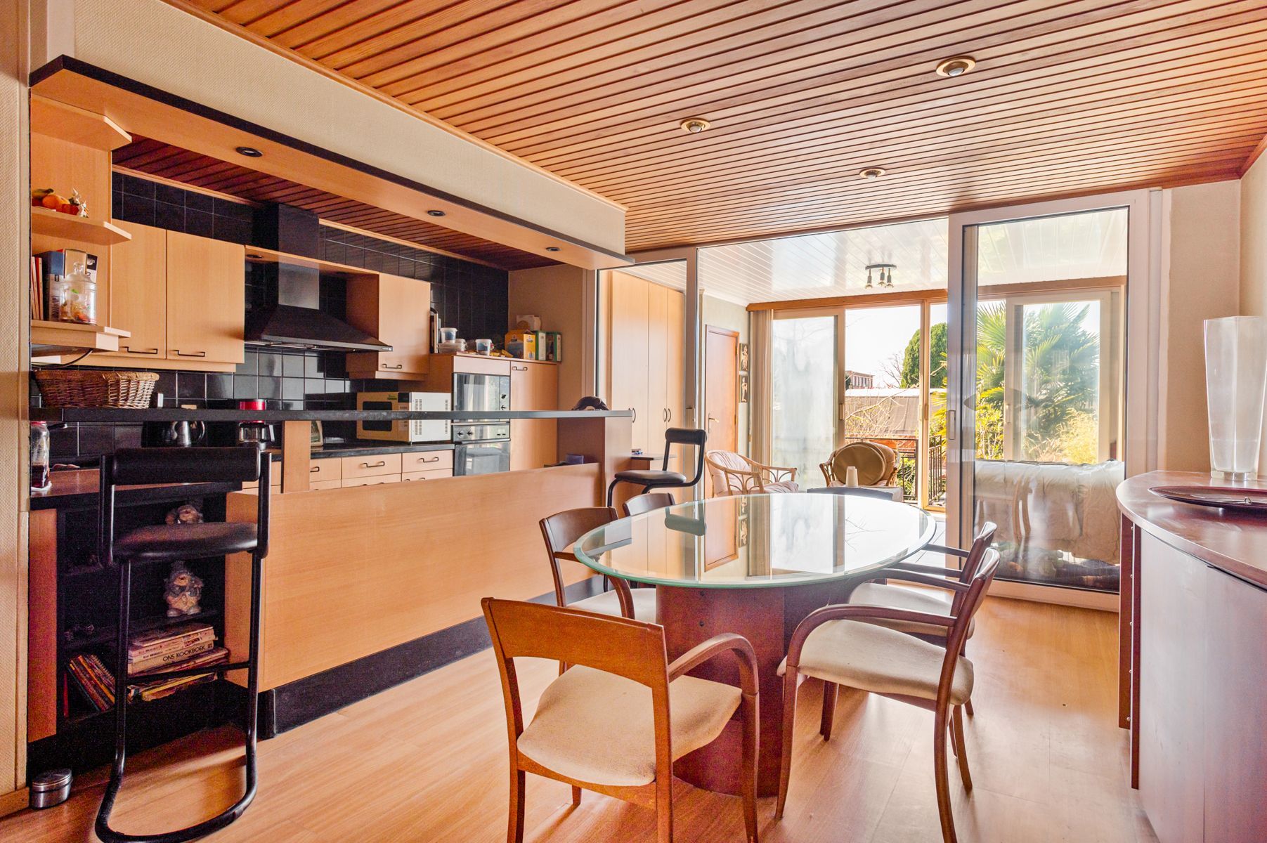 Karaktervolle ruime woning op top locatie foto 8