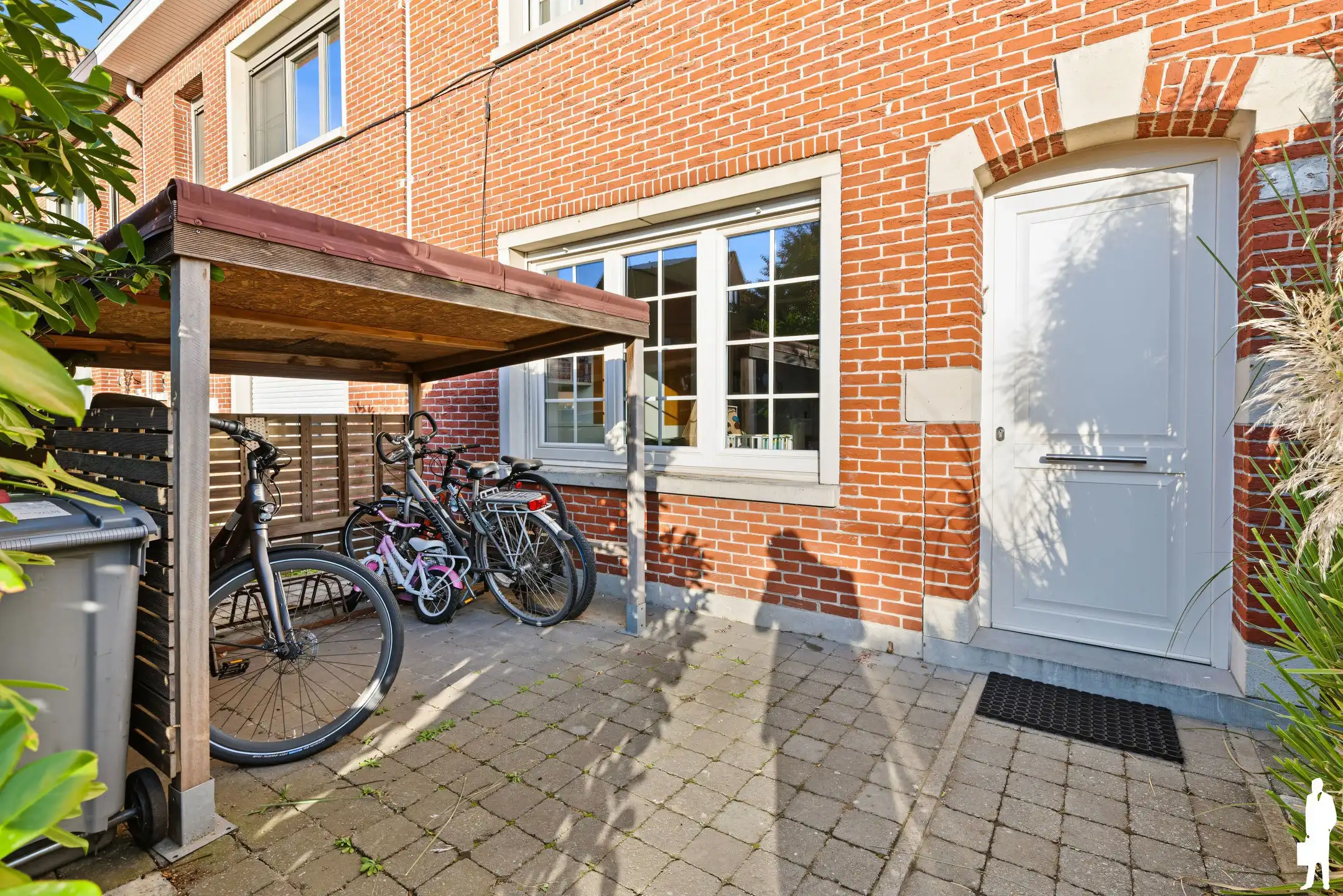 Instapklare gezinswoning met 4 slpk en gezellige tuin  foto 2